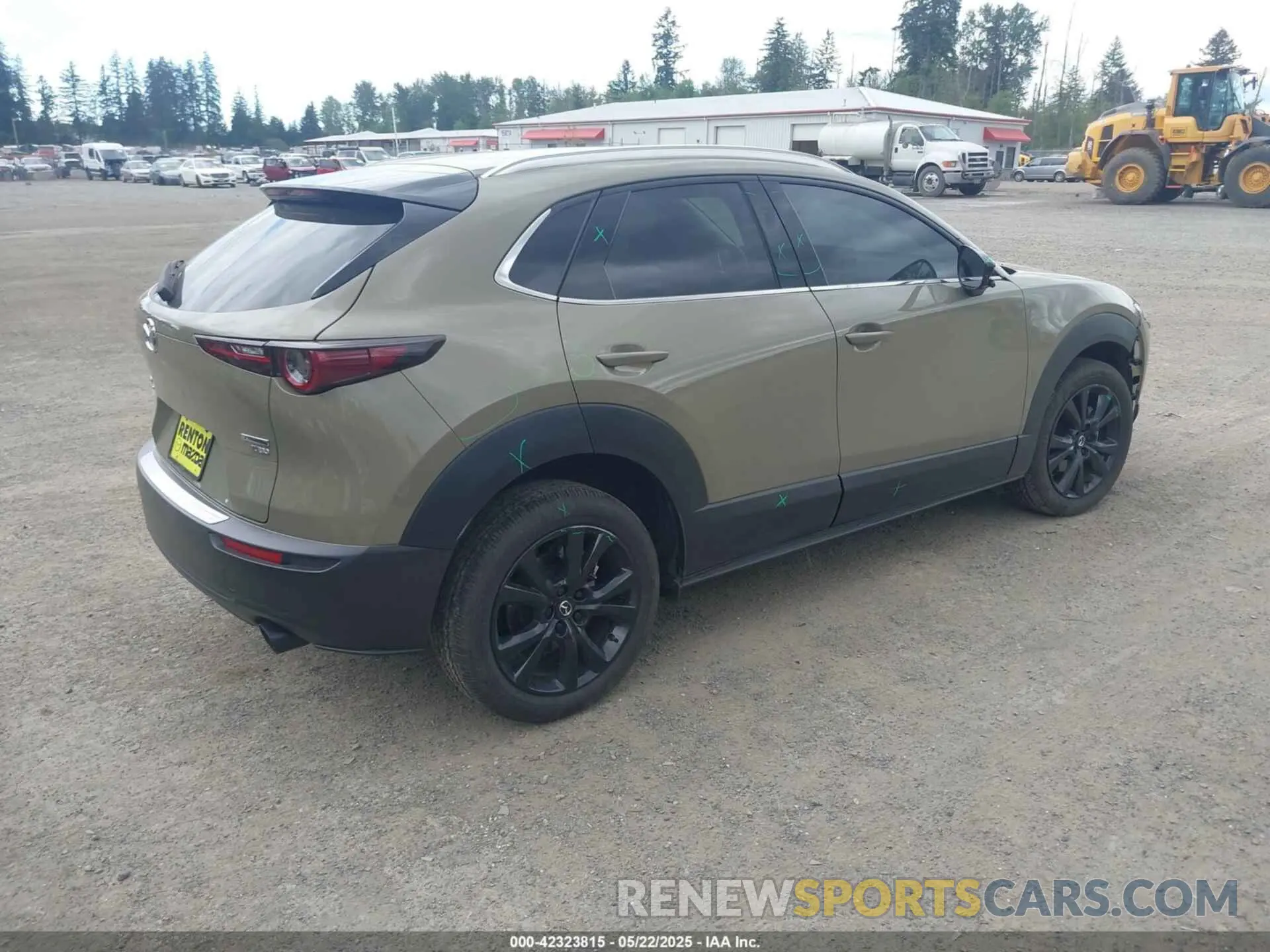 4 Photograph of a damaged car 3MVDMBXY2RM645111 MAZDA CX-30 2024