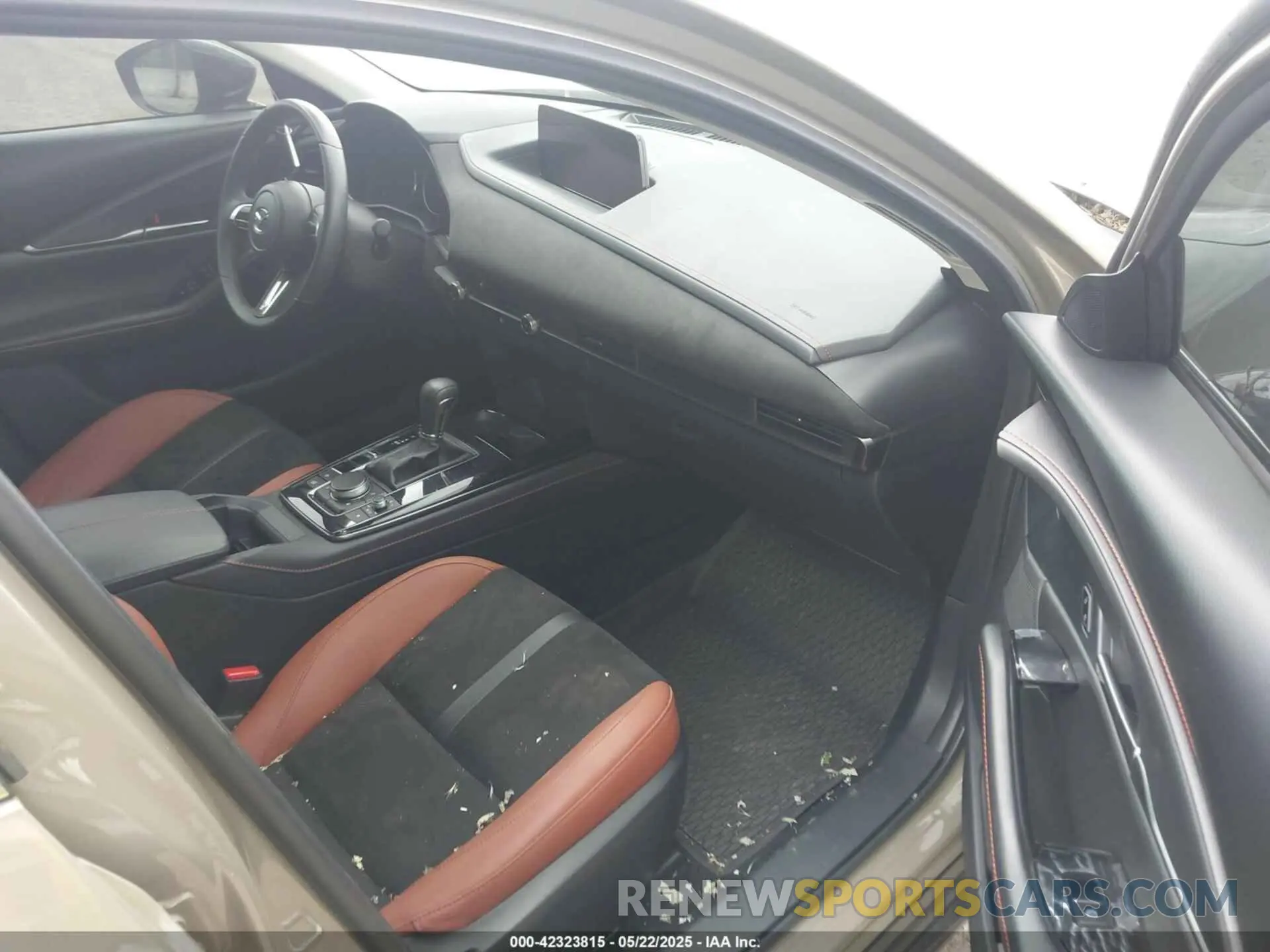 5 Photograph of a damaged car 3MVDMBXY2RM645111 MAZDA CX-30 2024