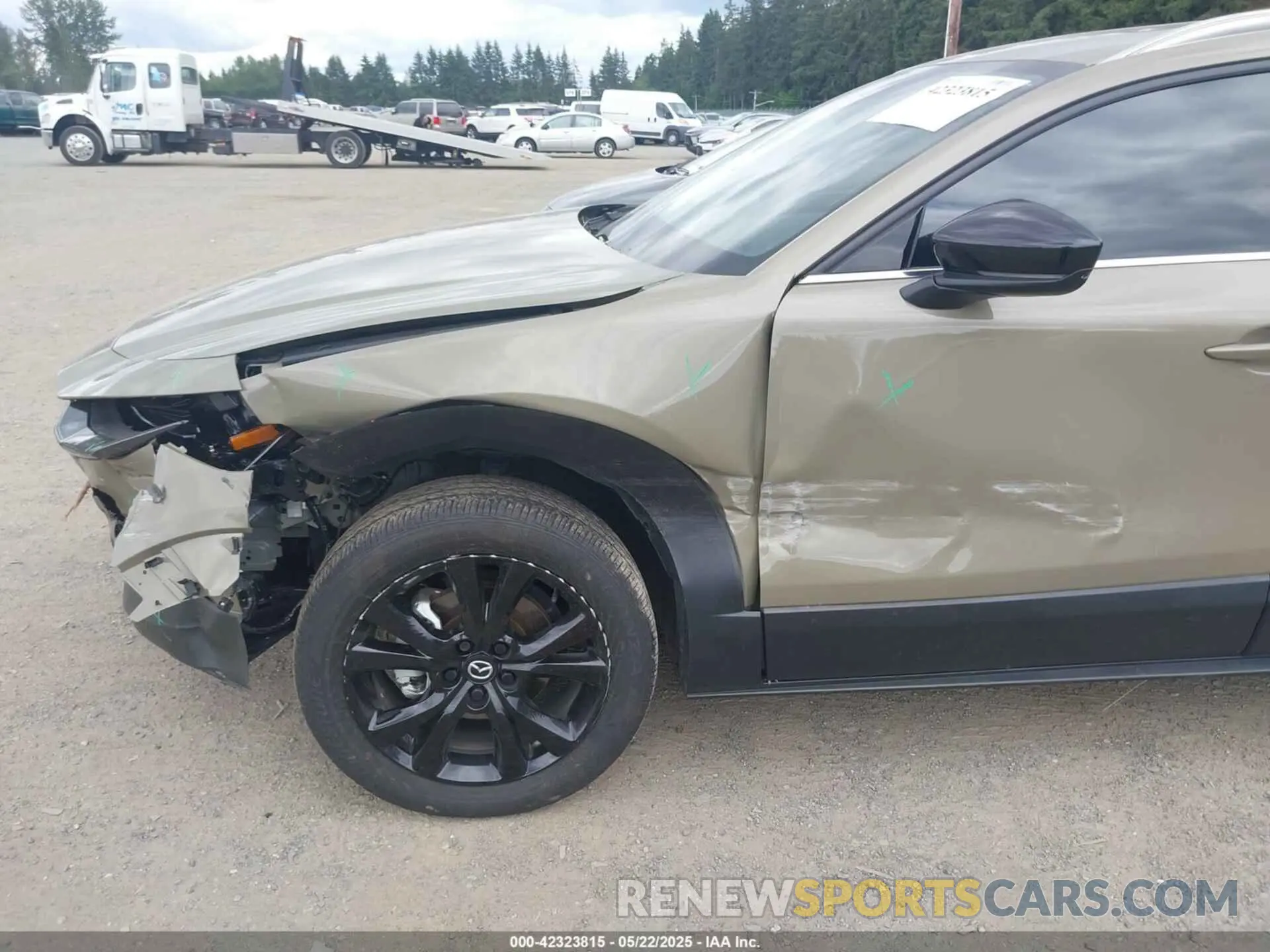 6 Photograph of a damaged car 3MVDMBXY2RM645111 MAZDA CX-30 2024