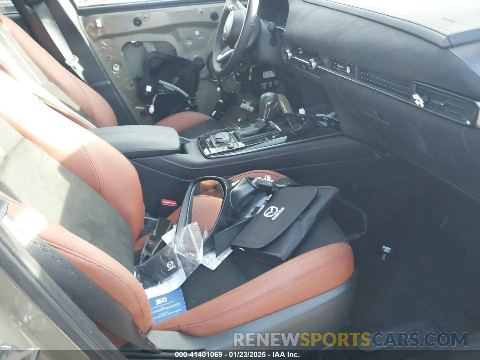 5 Photograph of a damaged car 3MVDMBXY4RM708886 MAZDA CX-30 2024