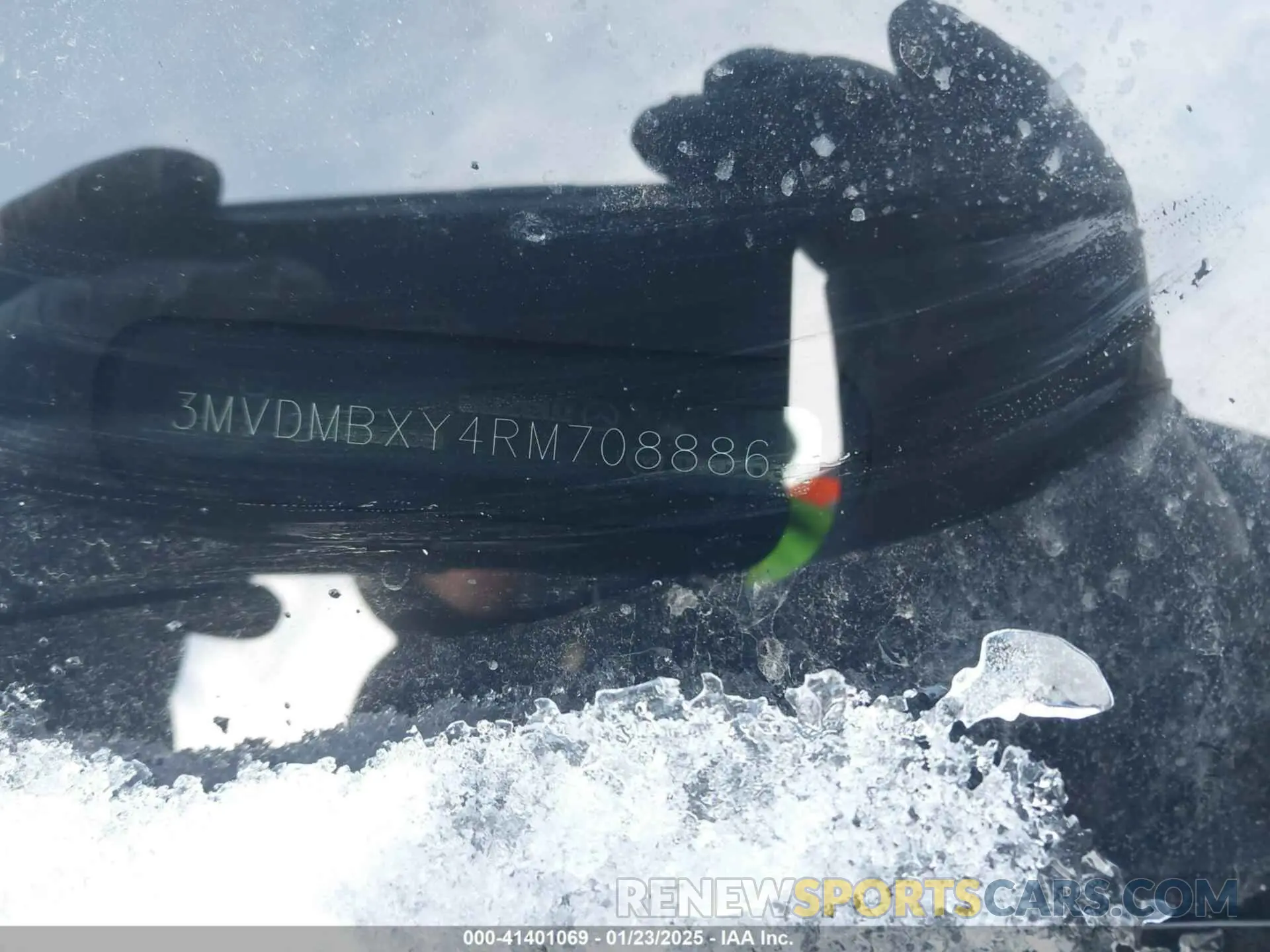 9 Photograph of a damaged car 3MVDMBXY4RM708886 MAZDA CX-30 2024