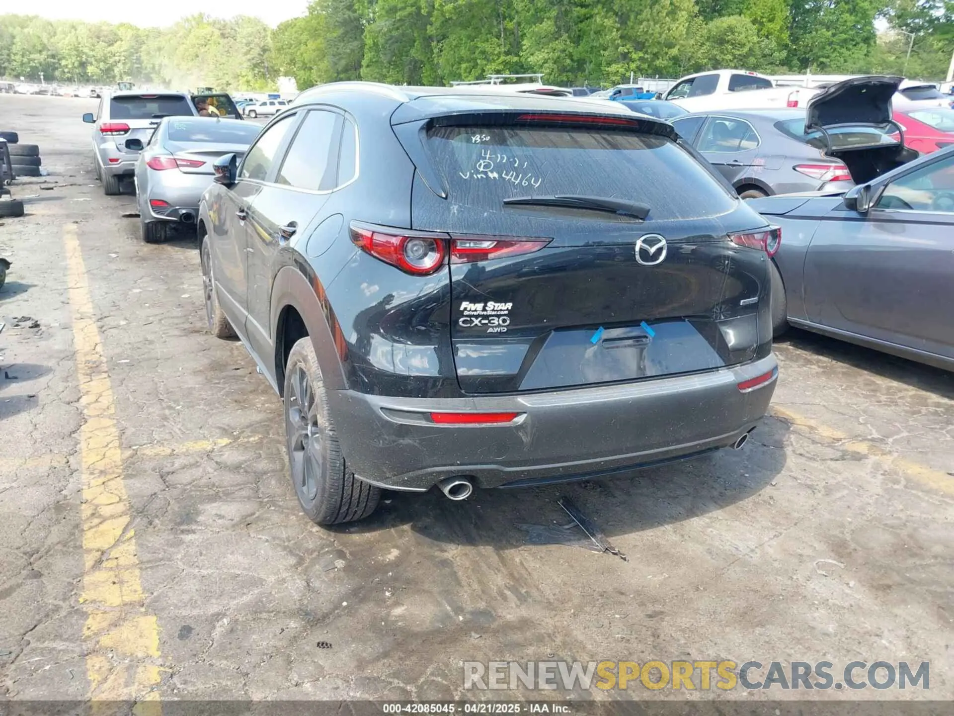 3 Photograph of a damaged car 3MVDMBBM3SM784464 MAZDA CX-30 2025