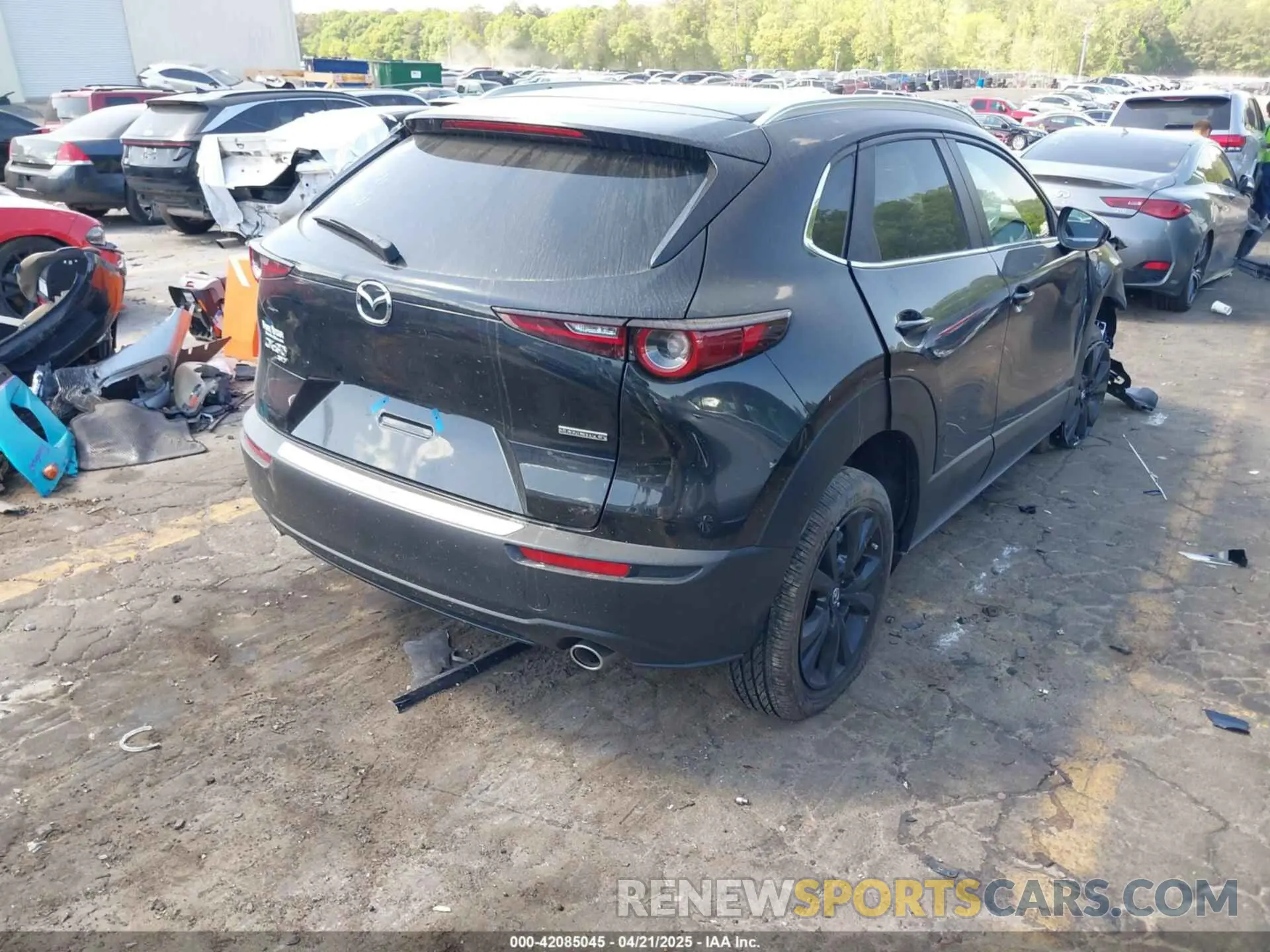 4 Photograph of a damaged car 3MVDMBBM3SM784464 MAZDA CX-30 2025