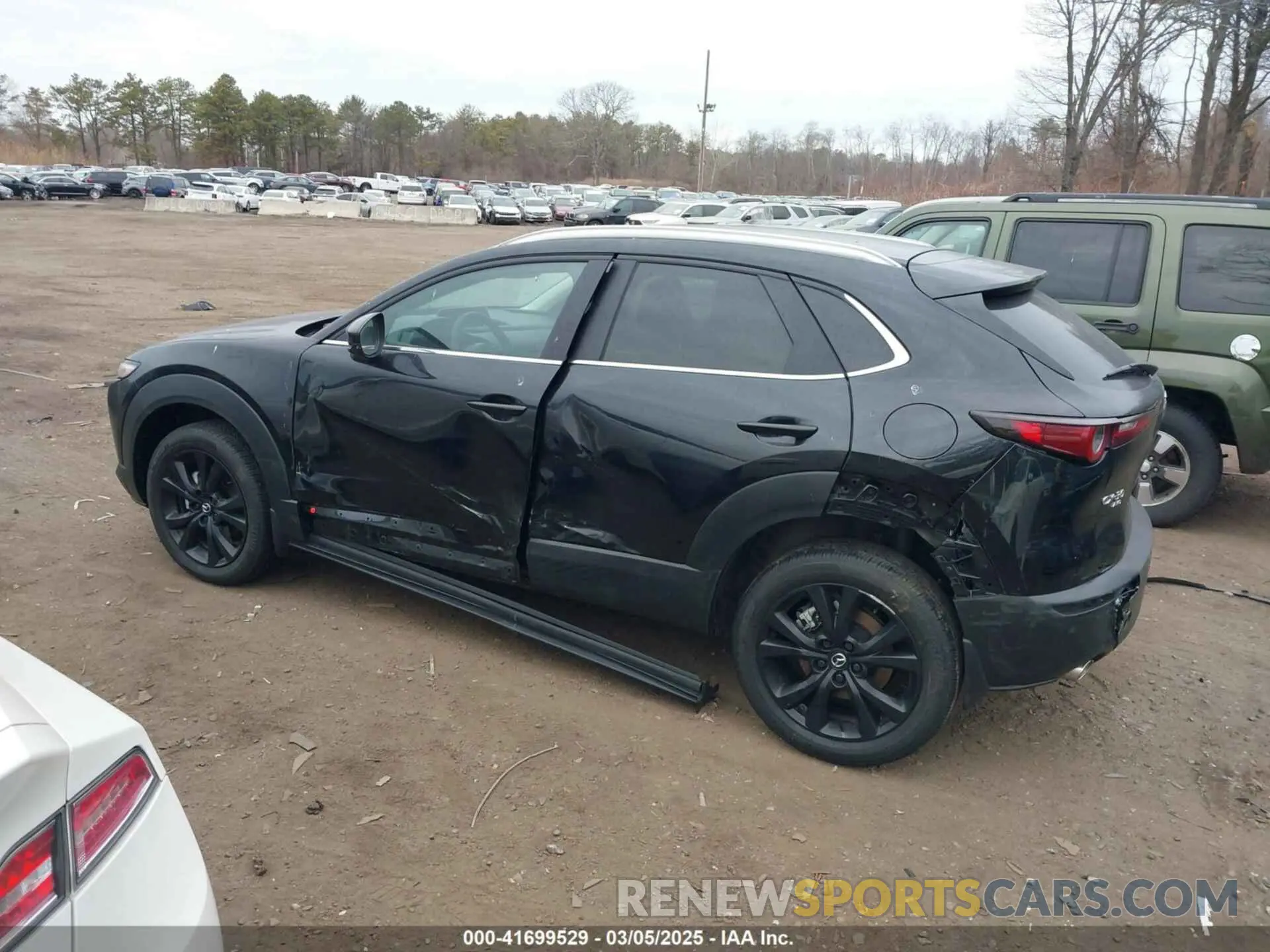 14 Photograph of a damaged car 3MVDMBBM3SM787607 MAZDA CX-30 2025