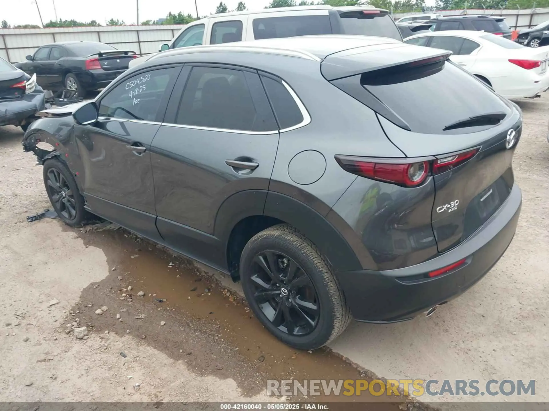3 Photograph of a damaged car 3MVDMBBM4SM757371 MAZDA CX-30 2025