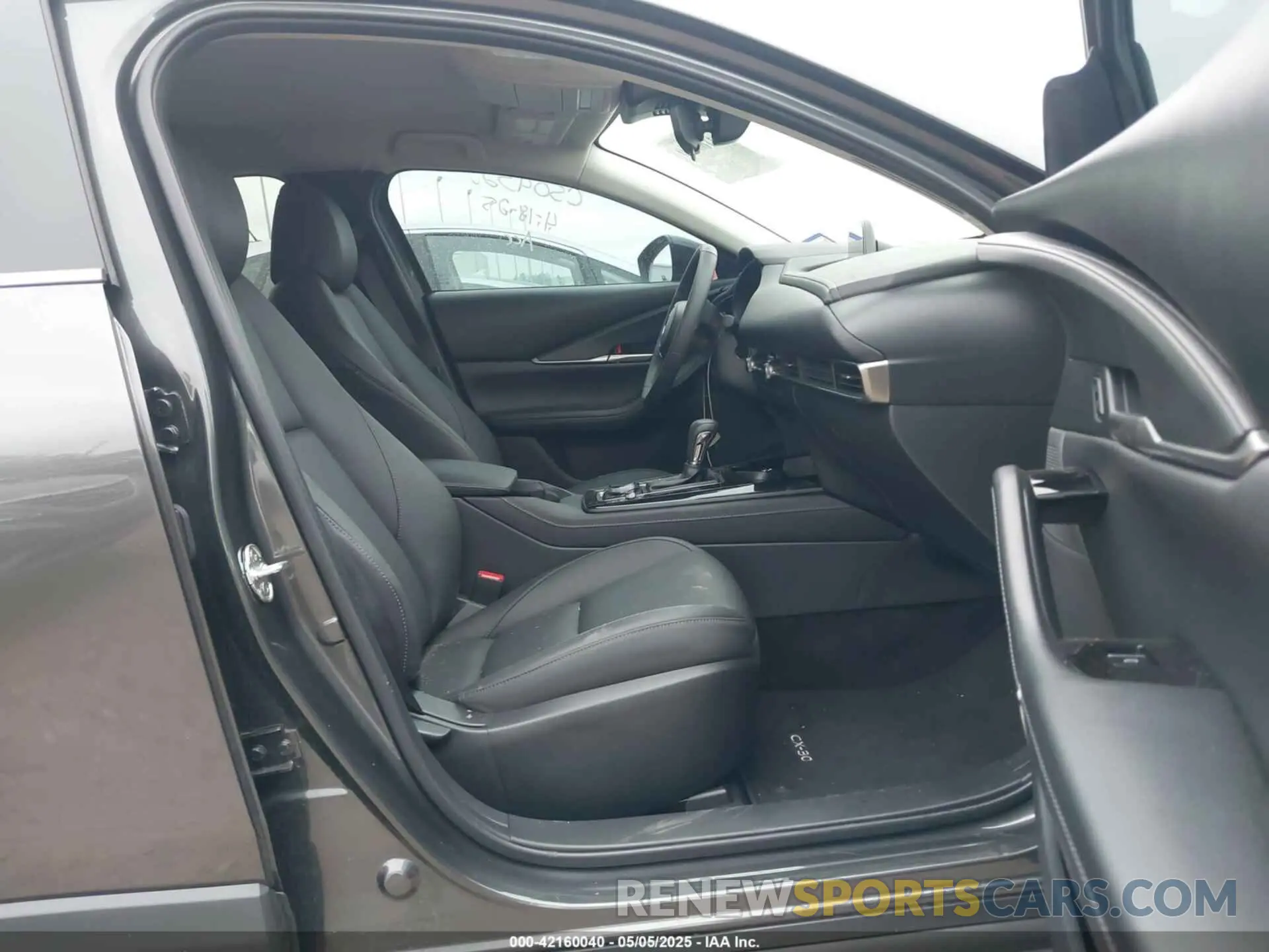5 Photograph of a damaged car 3MVDMBBM4SM757371 MAZDA CX-30 2025