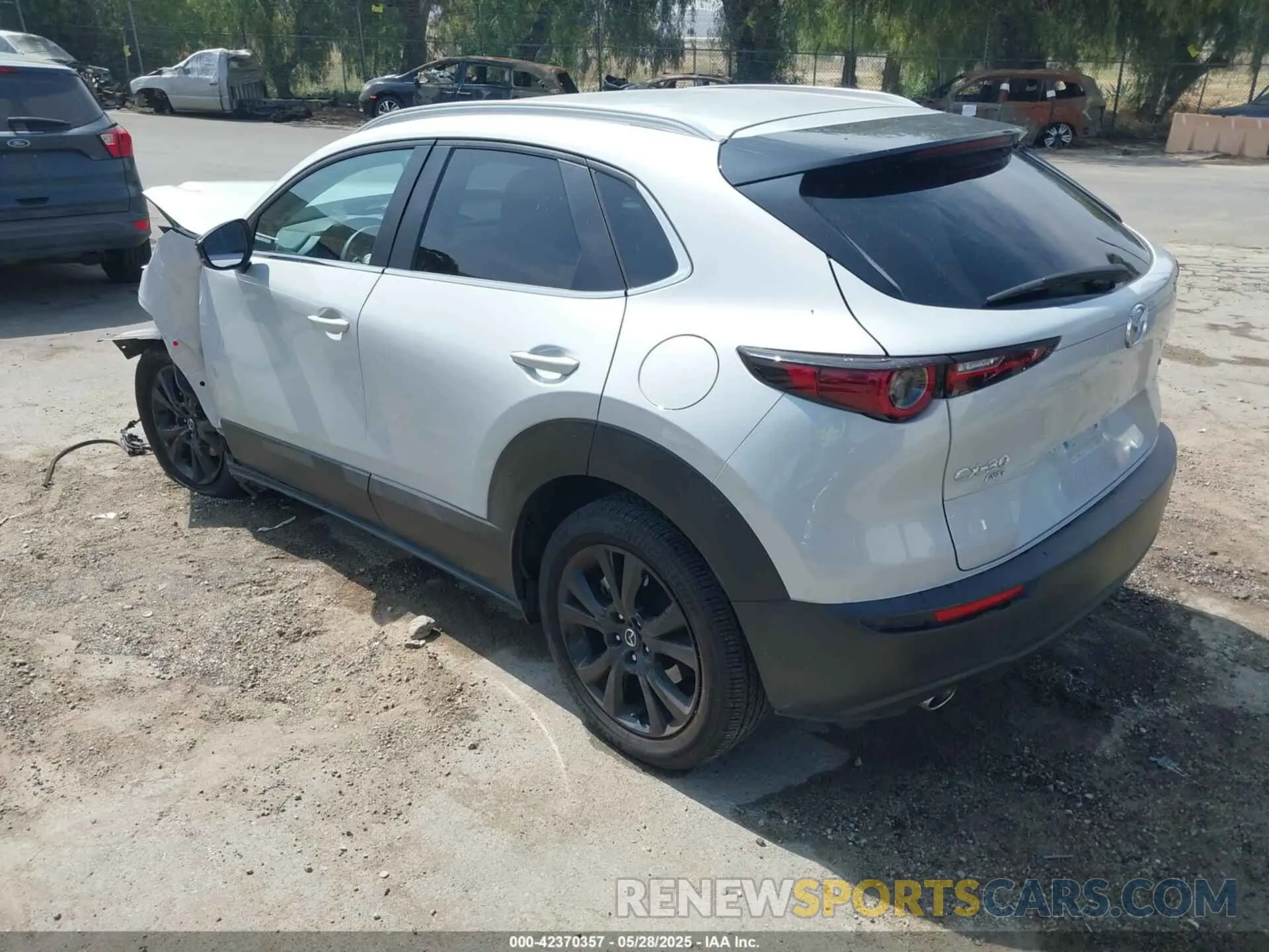 3 Photograph of a damaged car 3MVDMBBM4SM771254 MAZDA CX-30 2025
