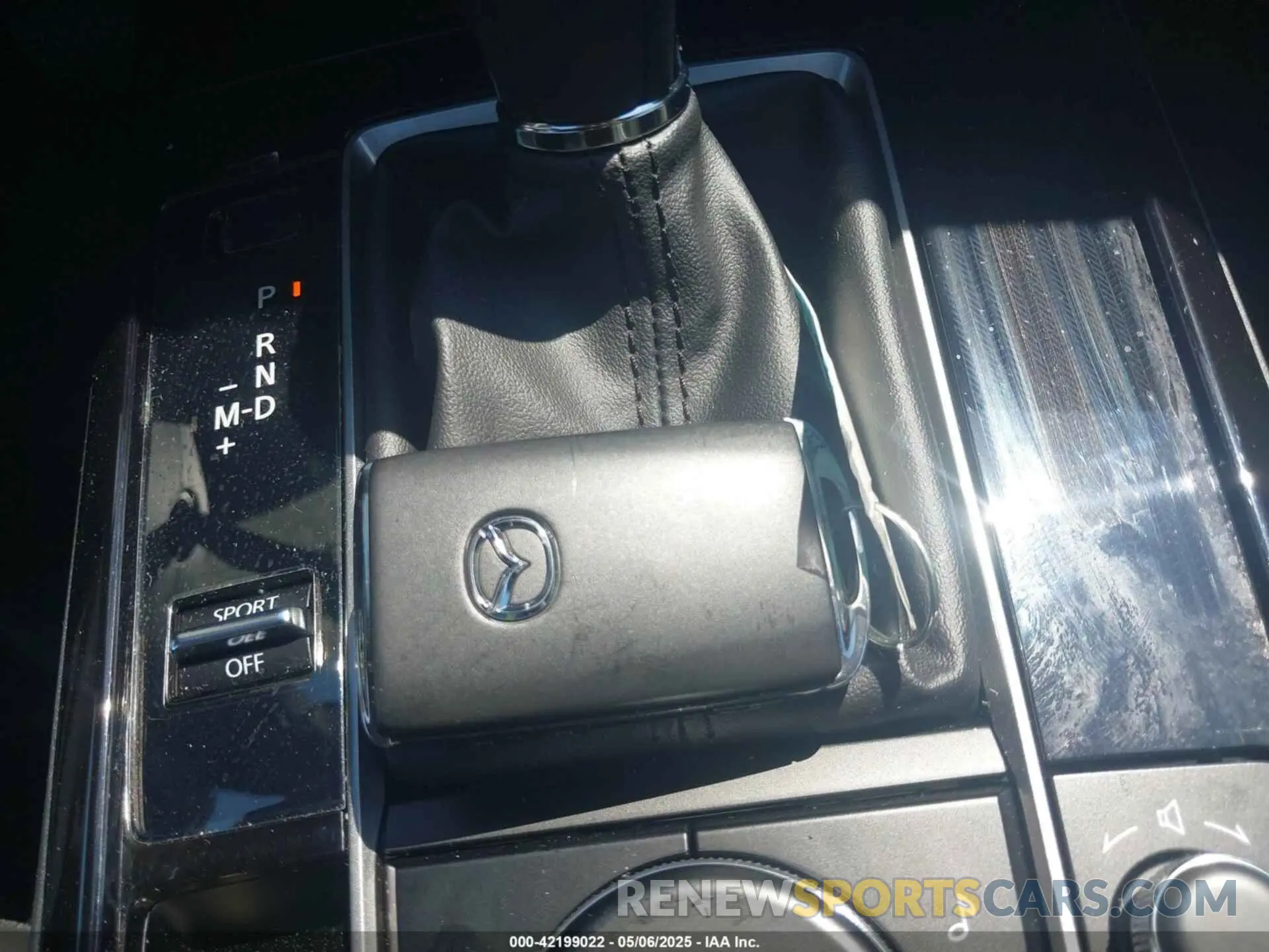 11 Photograph of a damaged car 3MVDMBBM4SM780892 MAZDA CX-30 2025