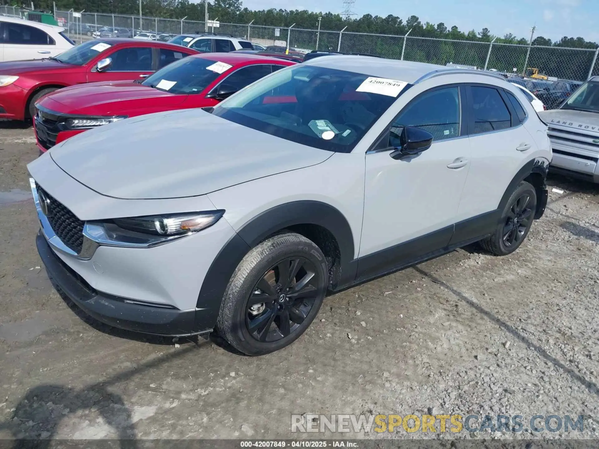 2 Photograph of a damaged car 3MVDMBBM8SM758071 MAZDA CX-30 2025