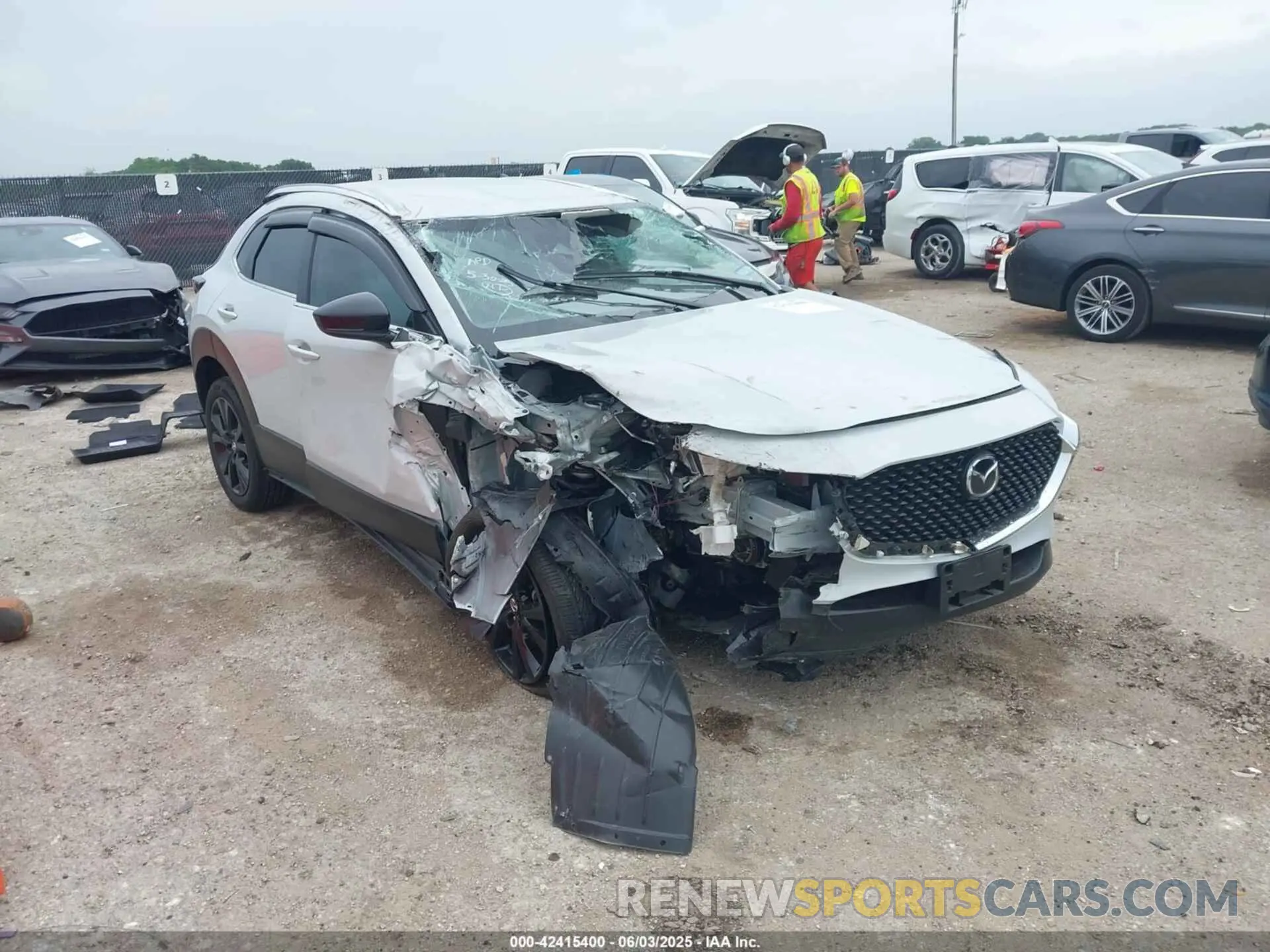 1 Photograph of a damaged car 3MVDMBBM8SM758264 MAZDA CX-30 2025