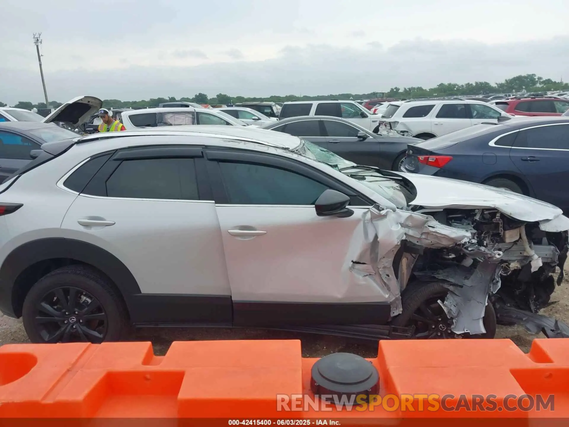 12 Photograph of a damaged car 3MVDMBBM8SM758264 MAZDA CX-30 2025