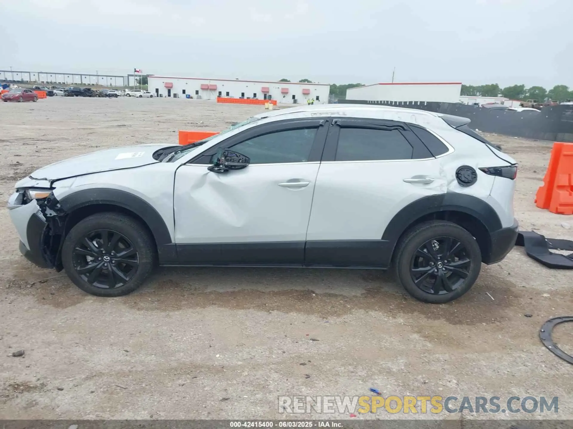 13 Photograph of a damaged car 3MVDMBBM8SM758264 MAZDA CX-30 2025