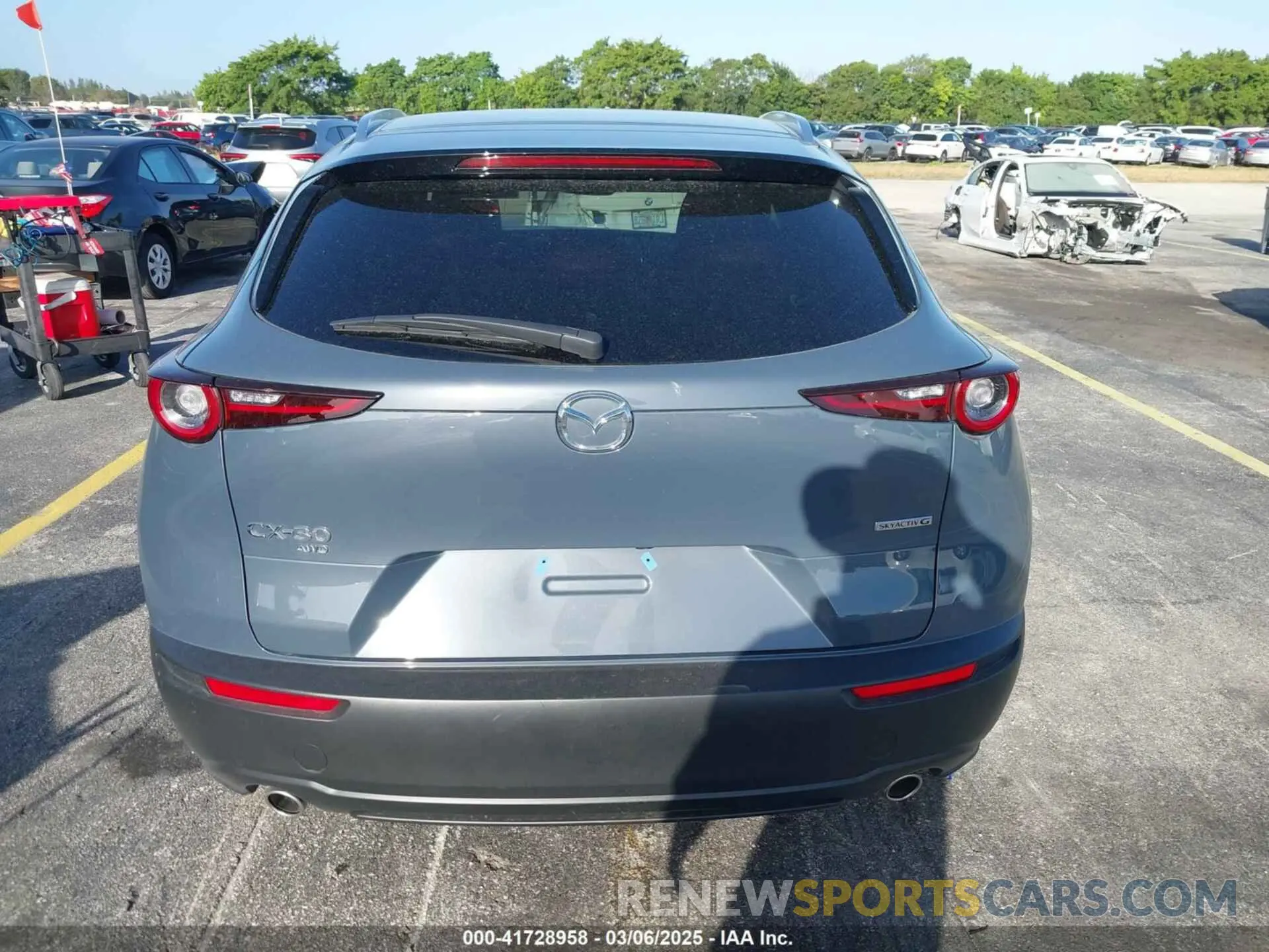 16 Photograph of a damaged car 3MVDMBCM0SM773095 MAZDA CX-30 2025