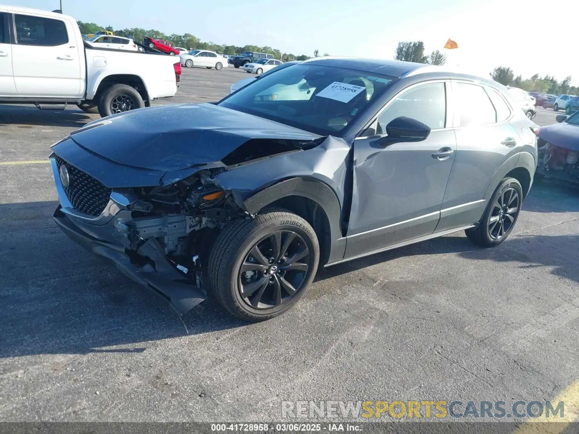 2 Photograph of a damaged car 3MVDMBCM0SM773095 MAZDA CX-30 2025