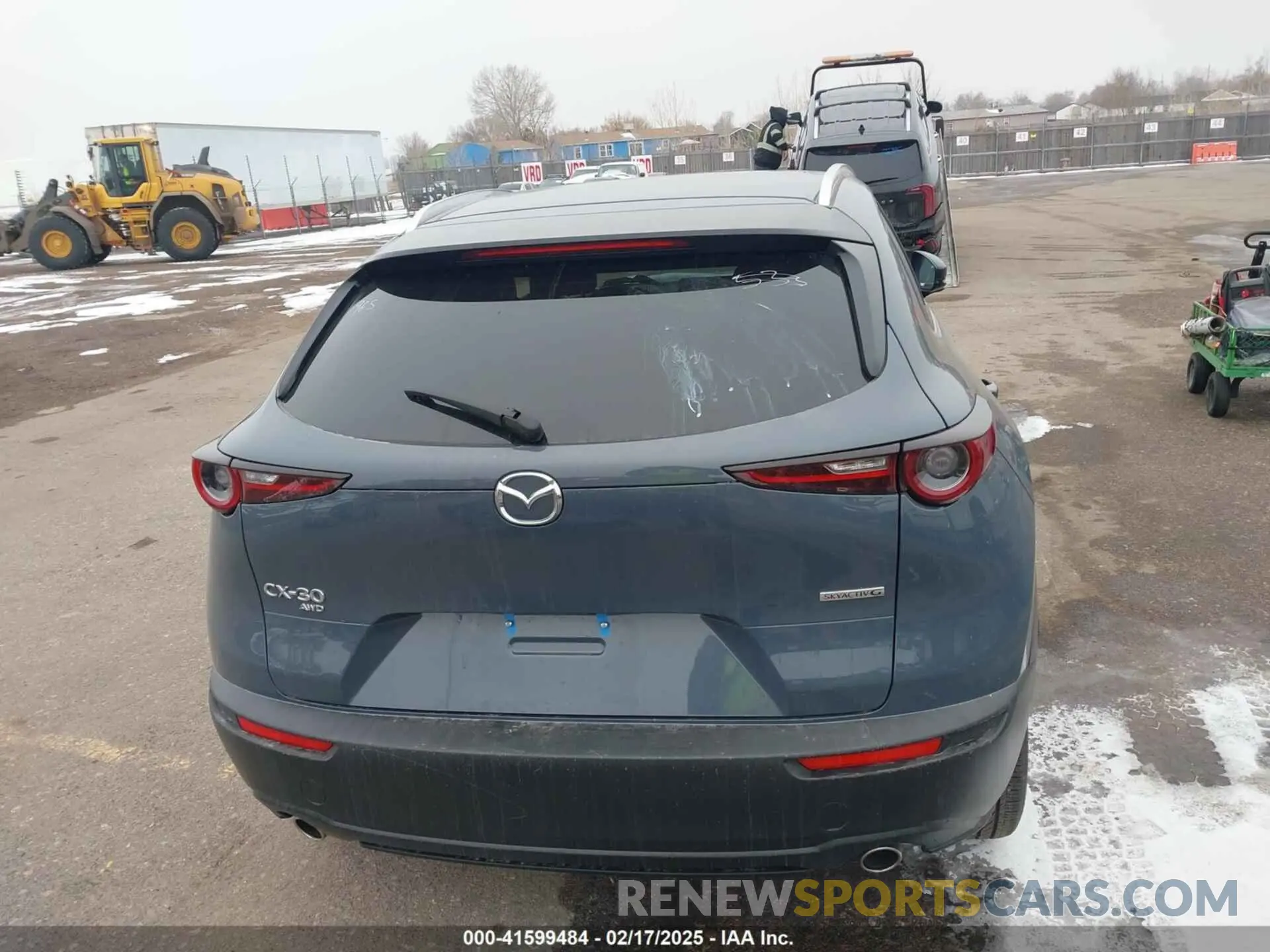 17 Photograph of a damaged car 3MVDMBCM1SM771243 MAZDA CX-30 2025