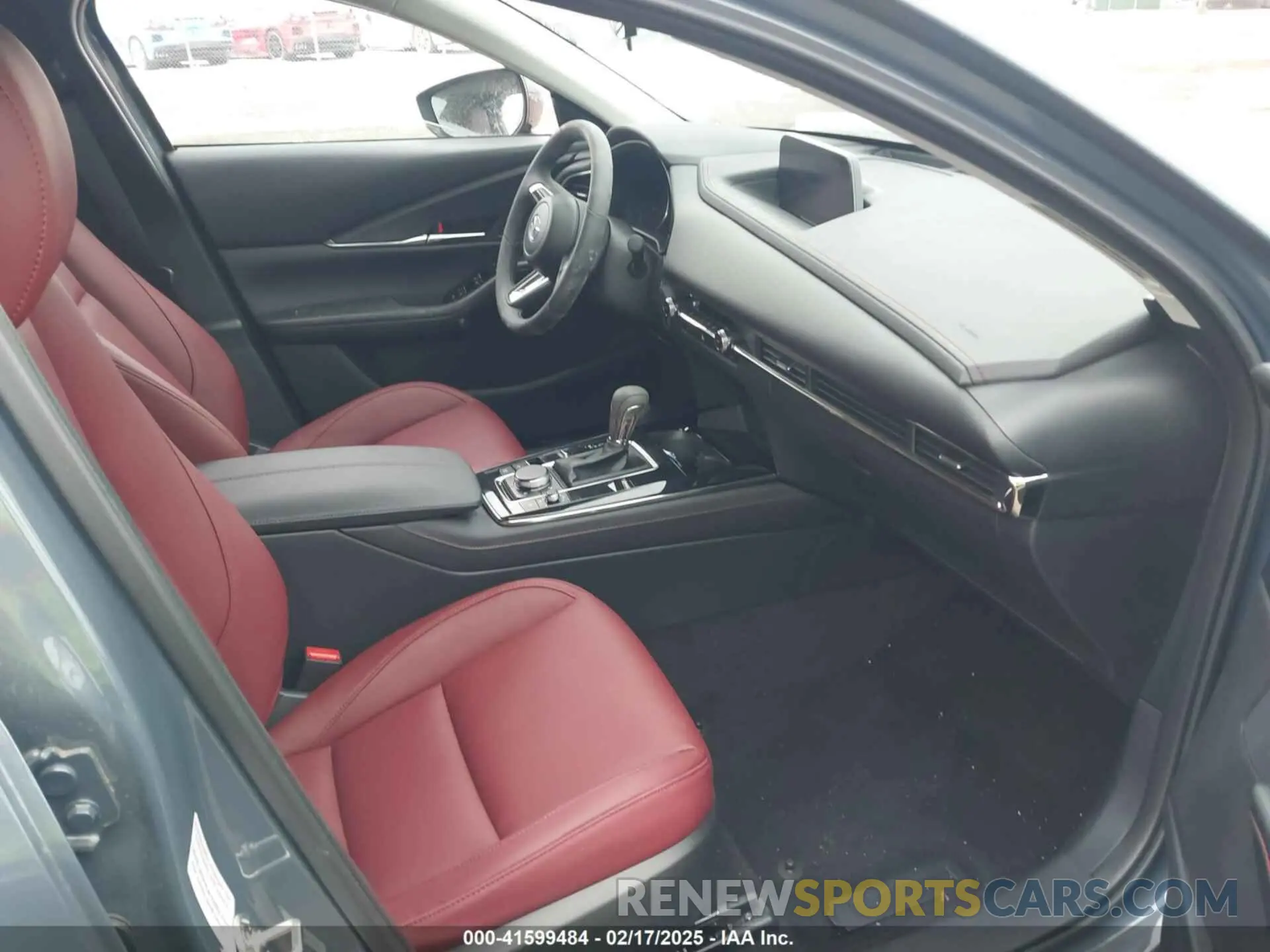 5 Photograph of a damaged car 3MVDMBCM1SM771243 MAZDA CX-30 2025