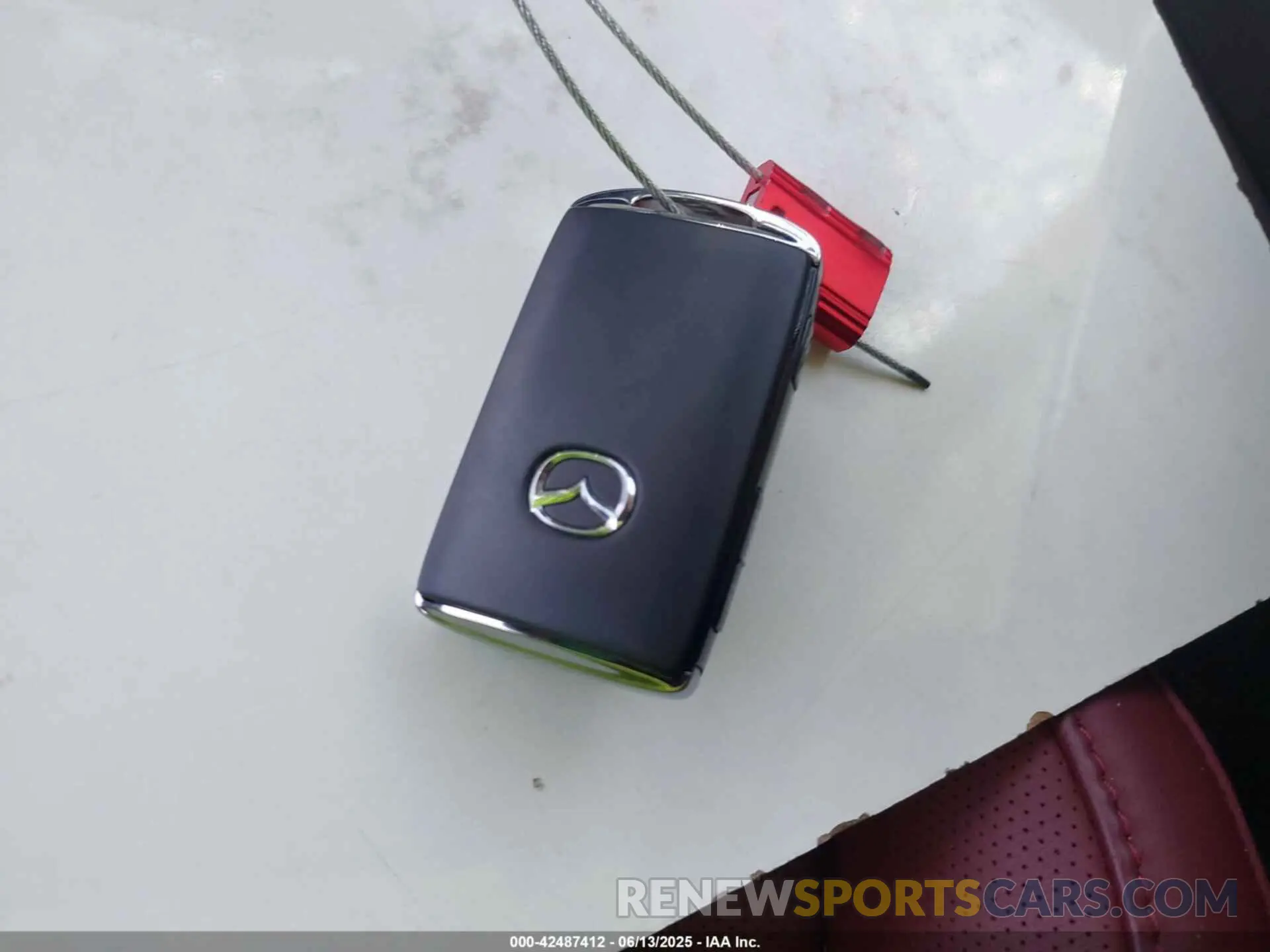 11 Photograph of a damaged car 3MVDMBCM1SM806945 MAZDA CX-30 2025