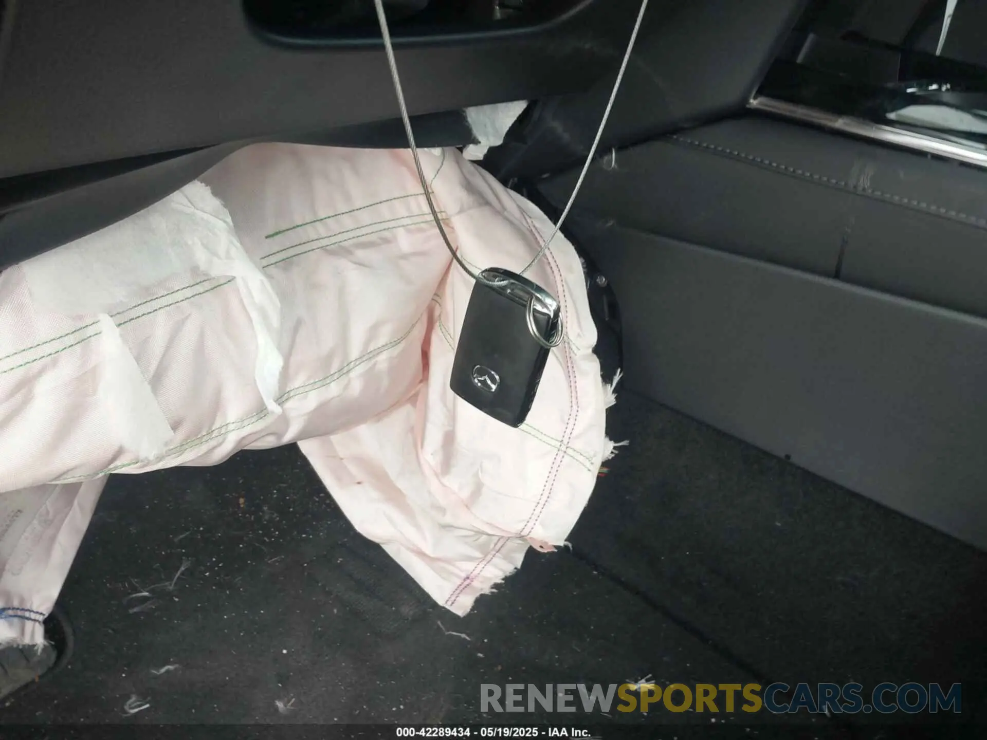 11 Photograph of a damaged car 3MVDMBCM2SM755455 MAZDA CX-30 2025