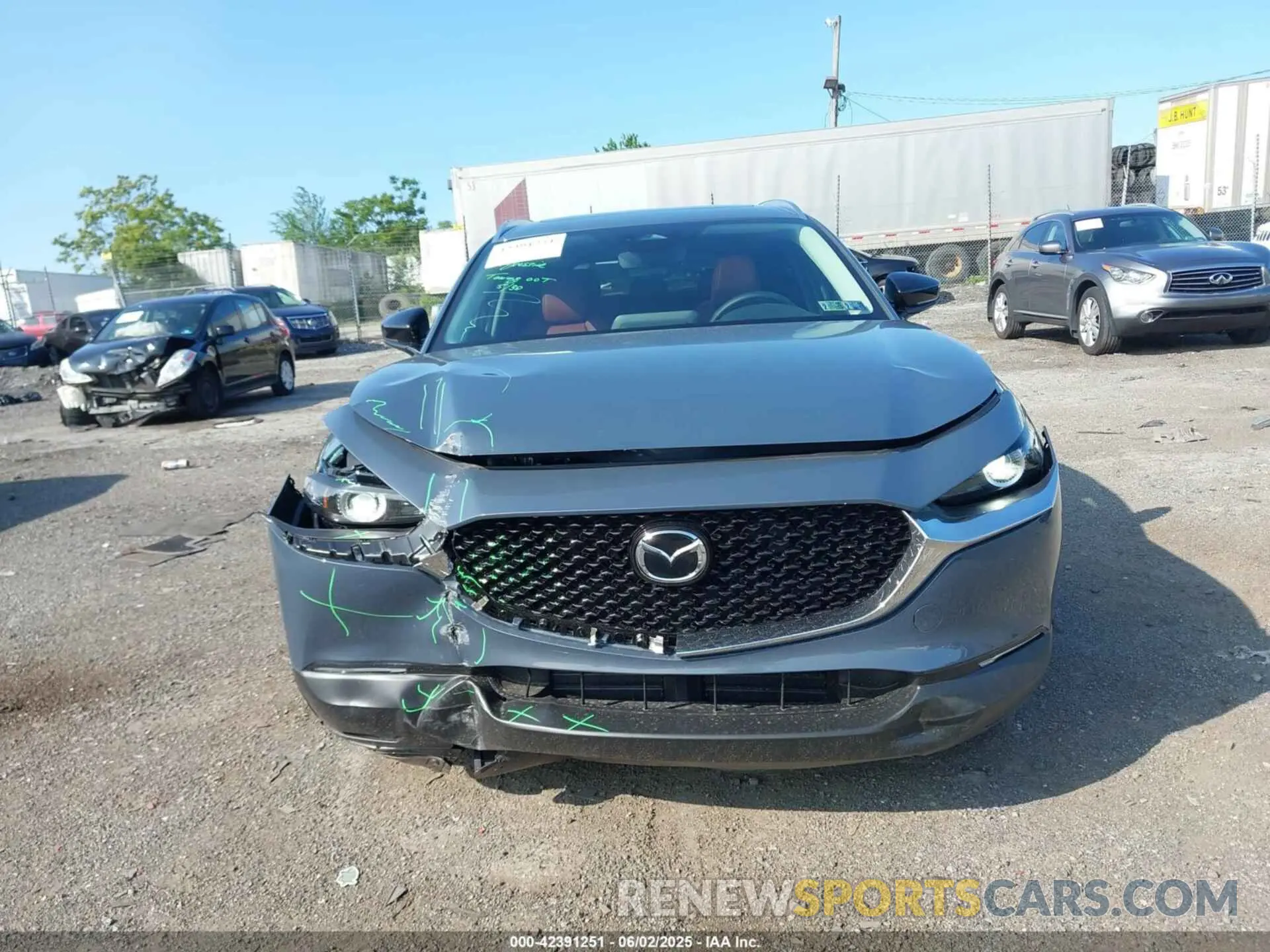 11 Photograph of a damaged car 3MVDMBCM2SM804234 MAZDA CX-30 2025