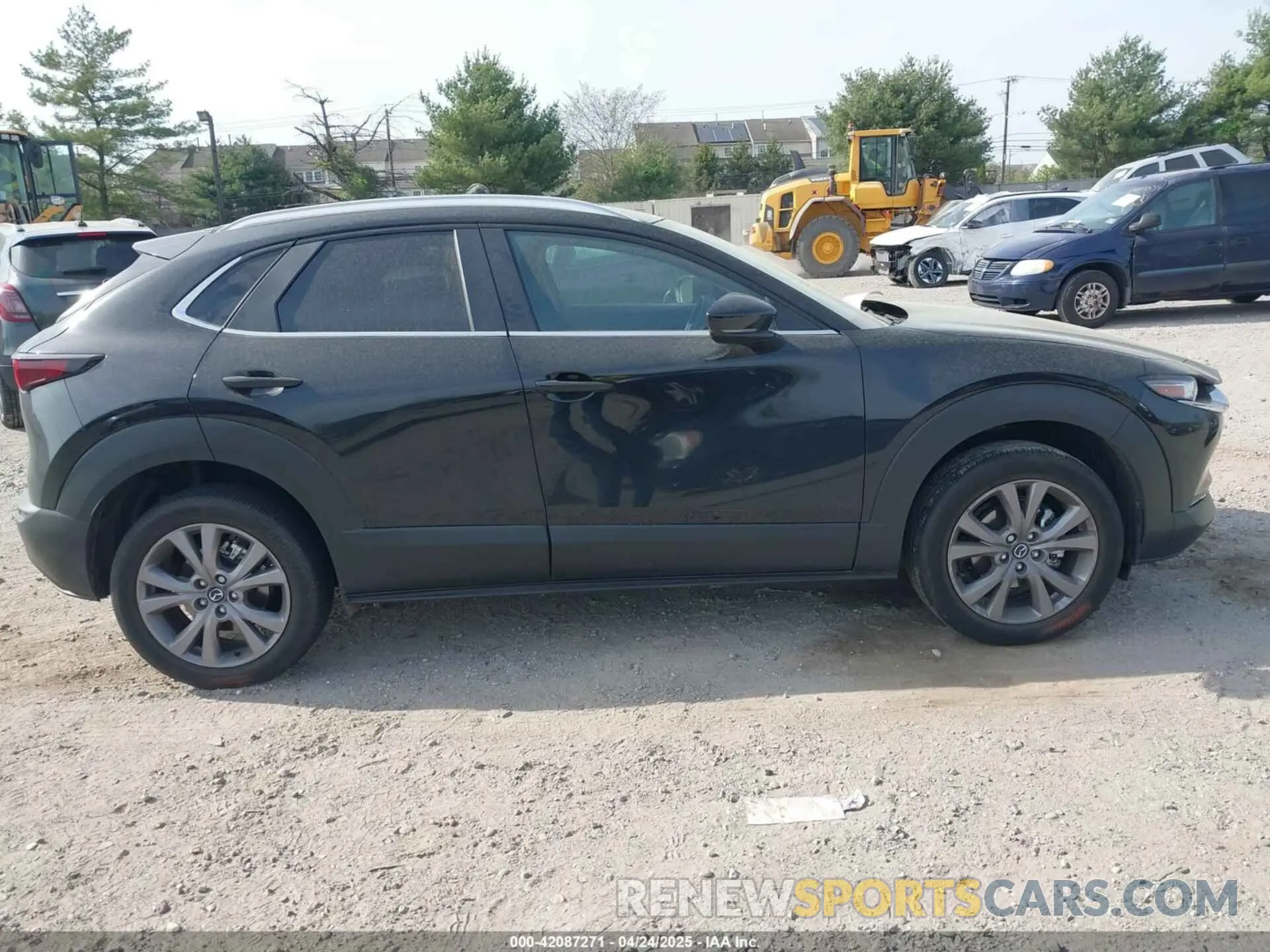 13 Photograph of a damaged car 3MVDMBCM3SM807790 MAZDA CX-30 2025