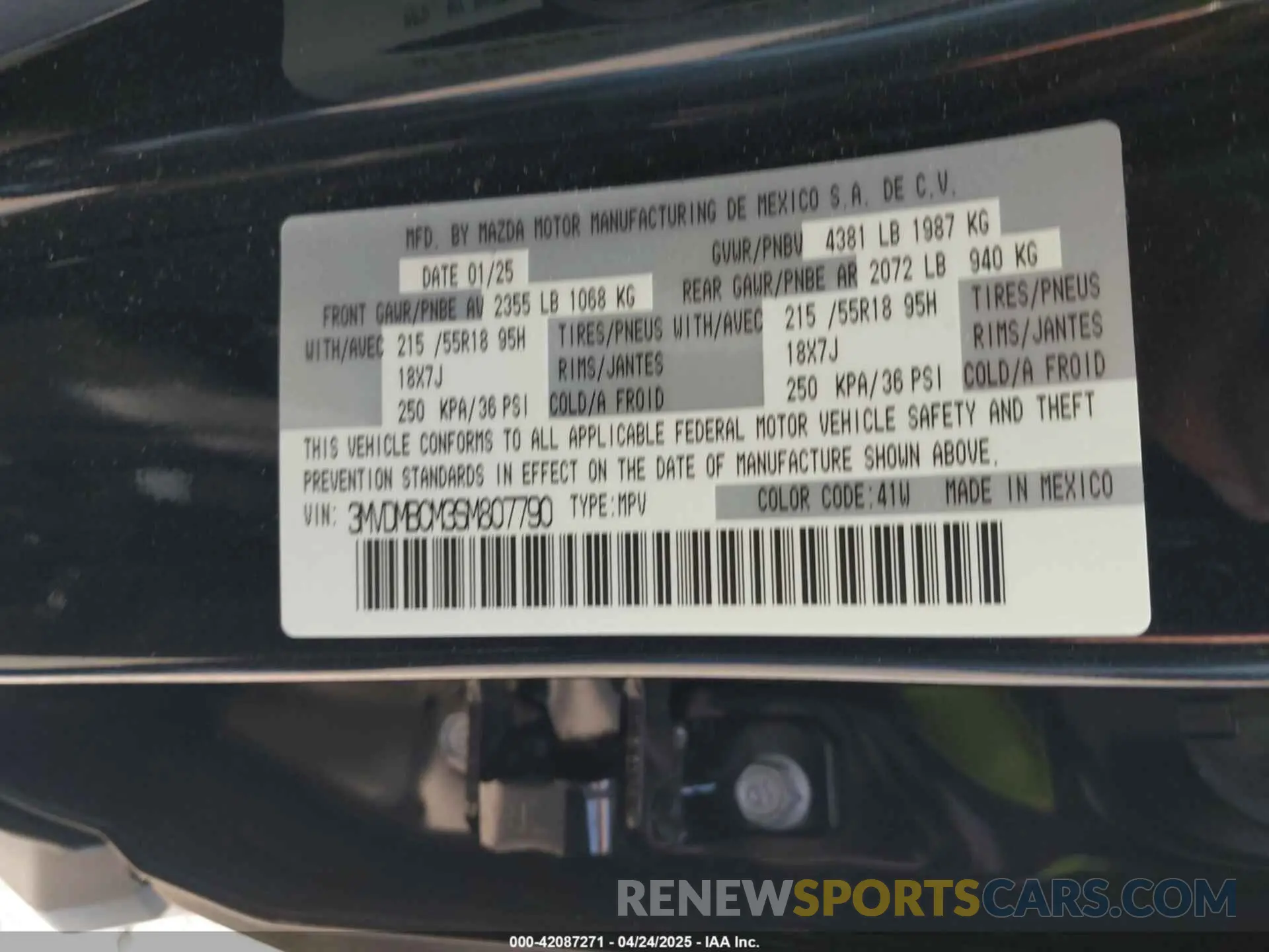9 Photograph of a damaged car 3MVDMBCM3SM807790 MAZDA CX-30 2025