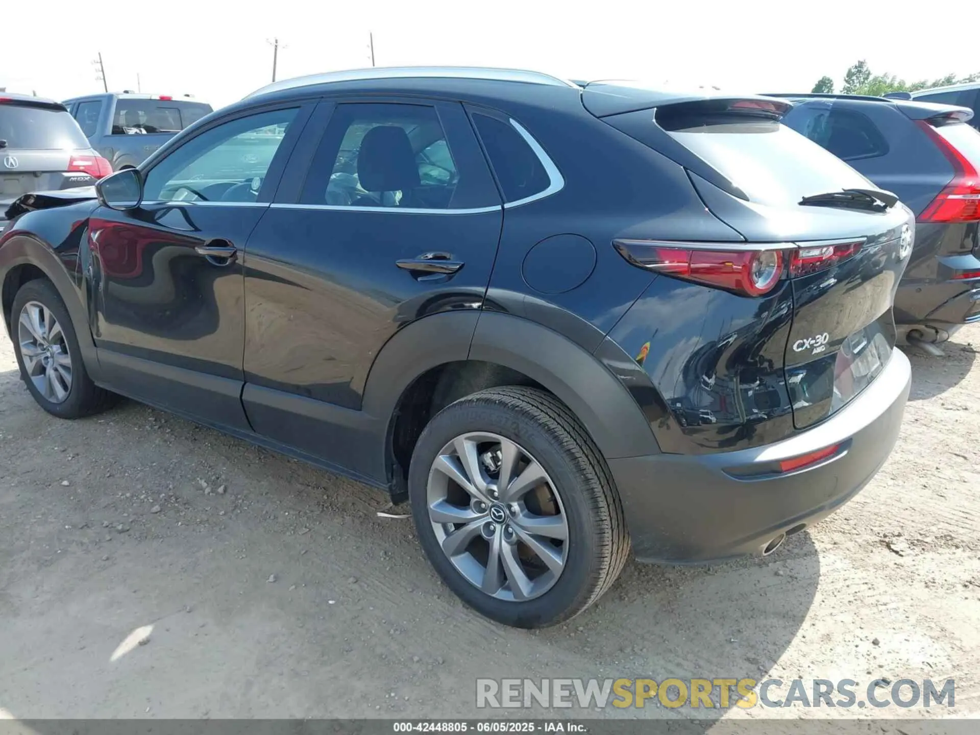 3 Photograph of a damaged car 3MVDMBCM5SM781483 MAZDA CX-30 2025