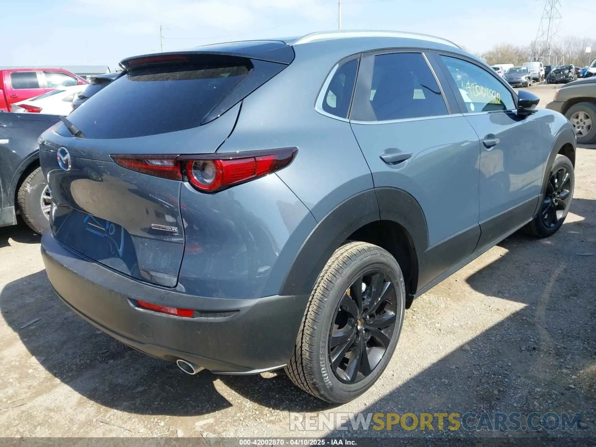 4 Photograph of a damaged car 3MVDMBCM6SM800316 MAZDA CX-30 2025