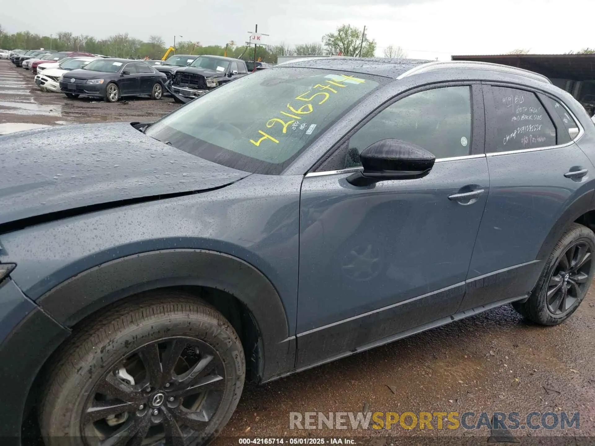 14 Photograph of a damaged car 3MVDMBCM6SM813356 MAZDA CX-30 2025