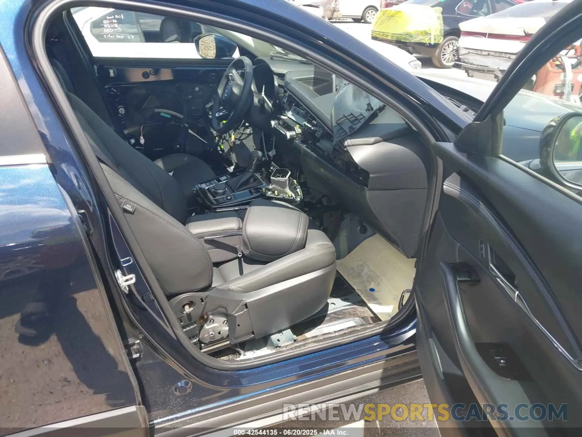 5 Photograph of a damaged car 3MVDMBCM7SM754527 MAZDA CX-30 2025