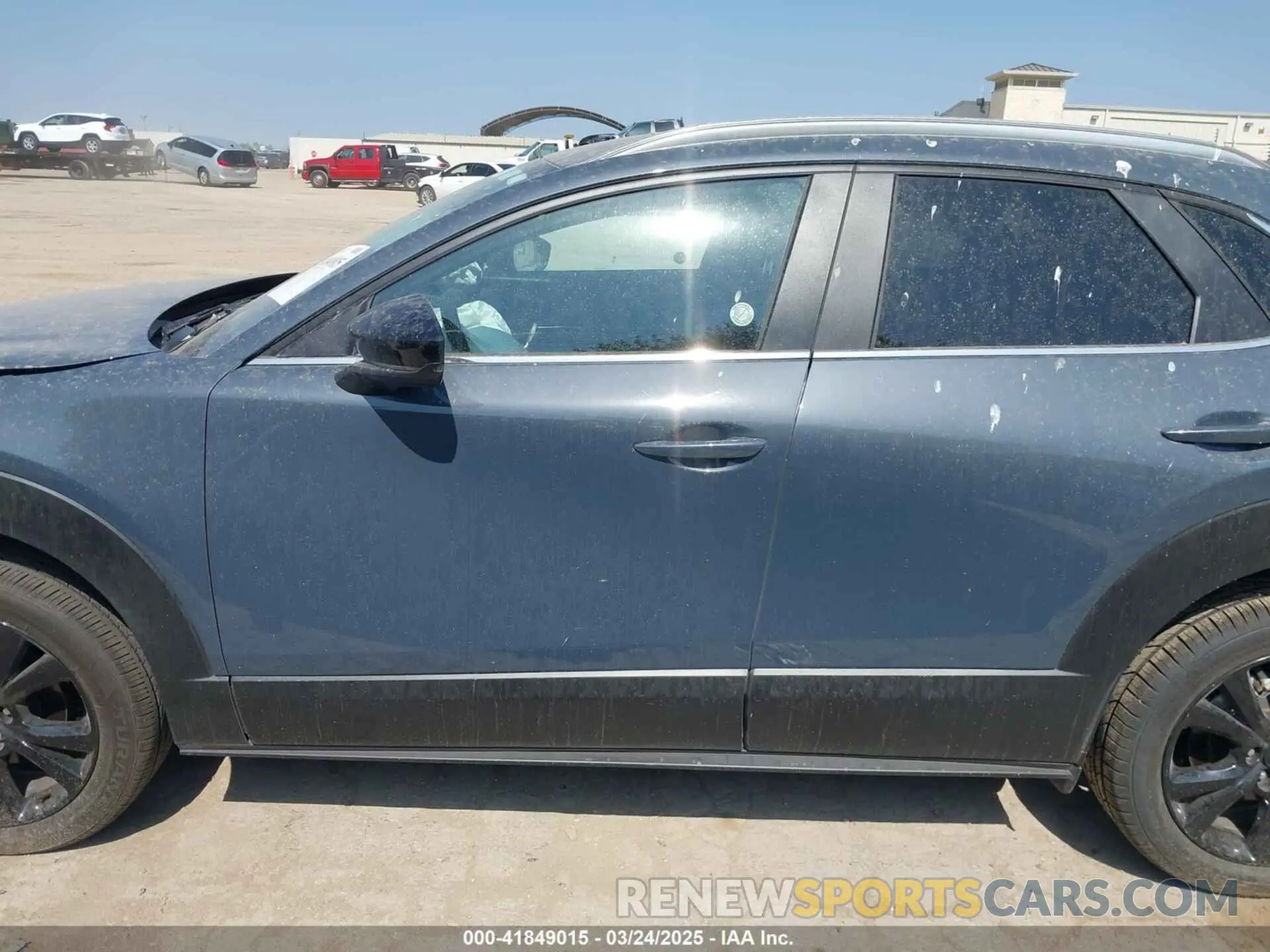 14 Photograph of a damaged car 3MVDMBCM7SM770226 MAZDA CX-30 2025