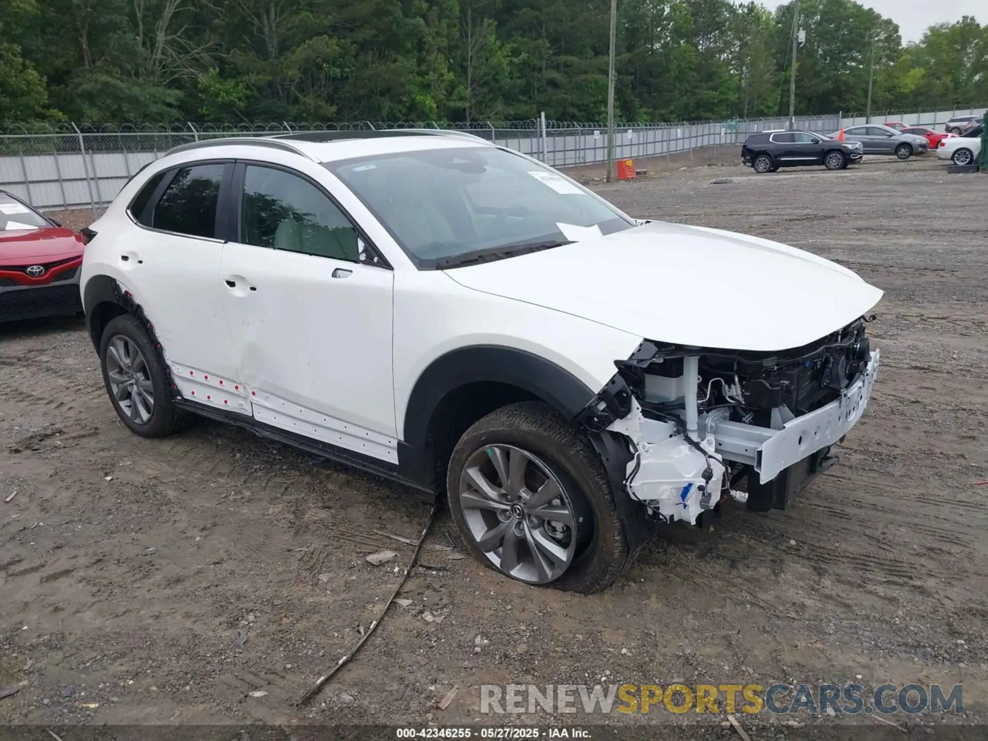 1 Photograph of a damaged car 3MVDMBCM7SM798186 MAZDA CX-30 2025