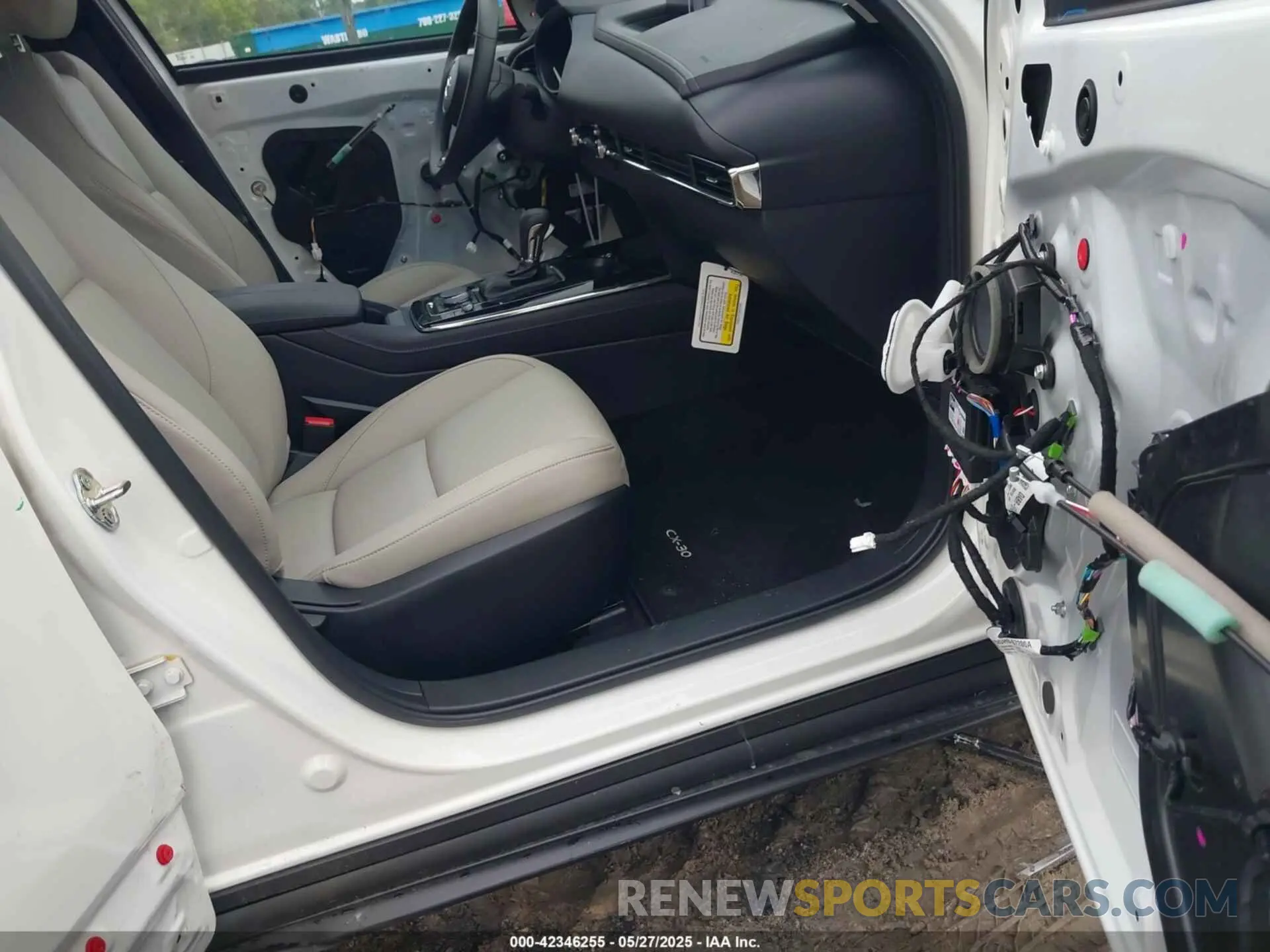 5 Photograph of a damaged car 3MVDMBCM7SM798186 MAZDA CX-30 2025