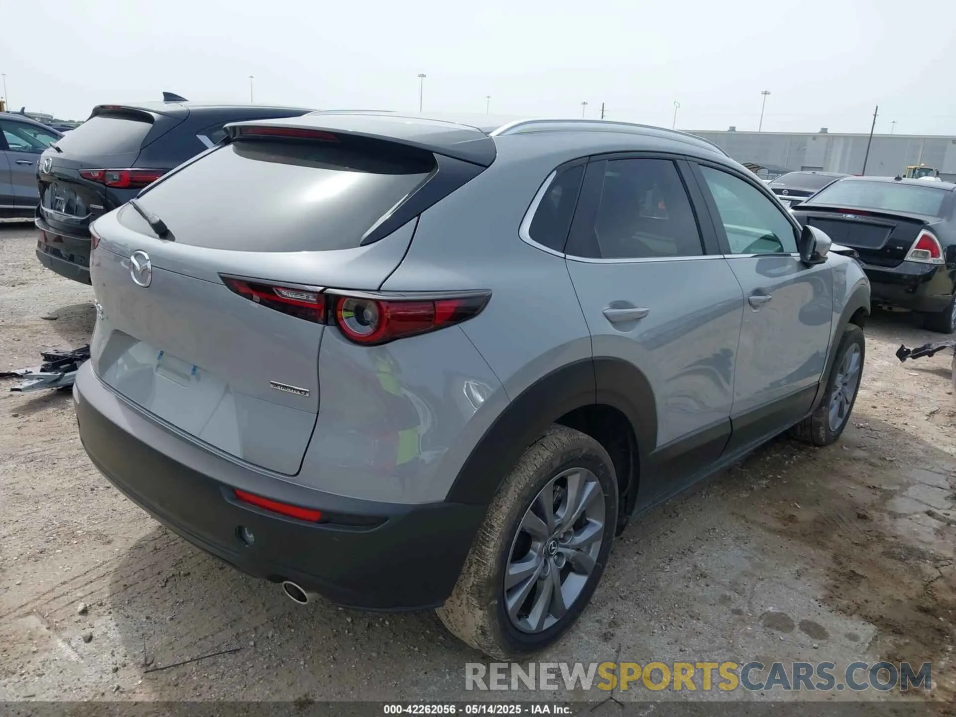 4 Photograph of a damaged car 3MVDMBCM7SM801412 MAZDA CX-30 2025