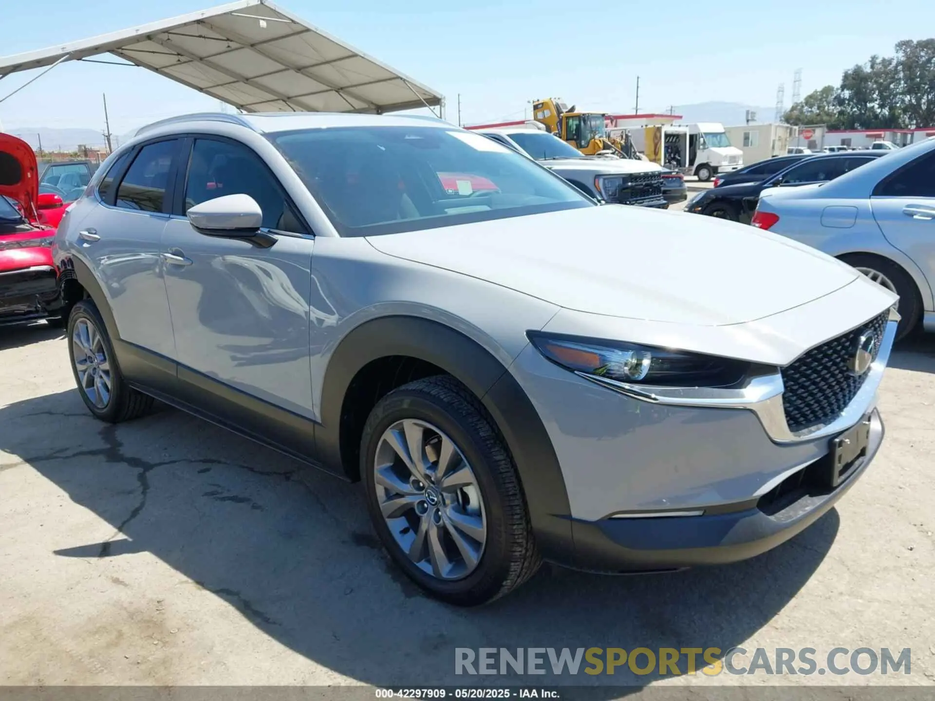 1 Photograph of a damaged car 3MVDMBCM8SM830272 MAZDA CX-30 2025