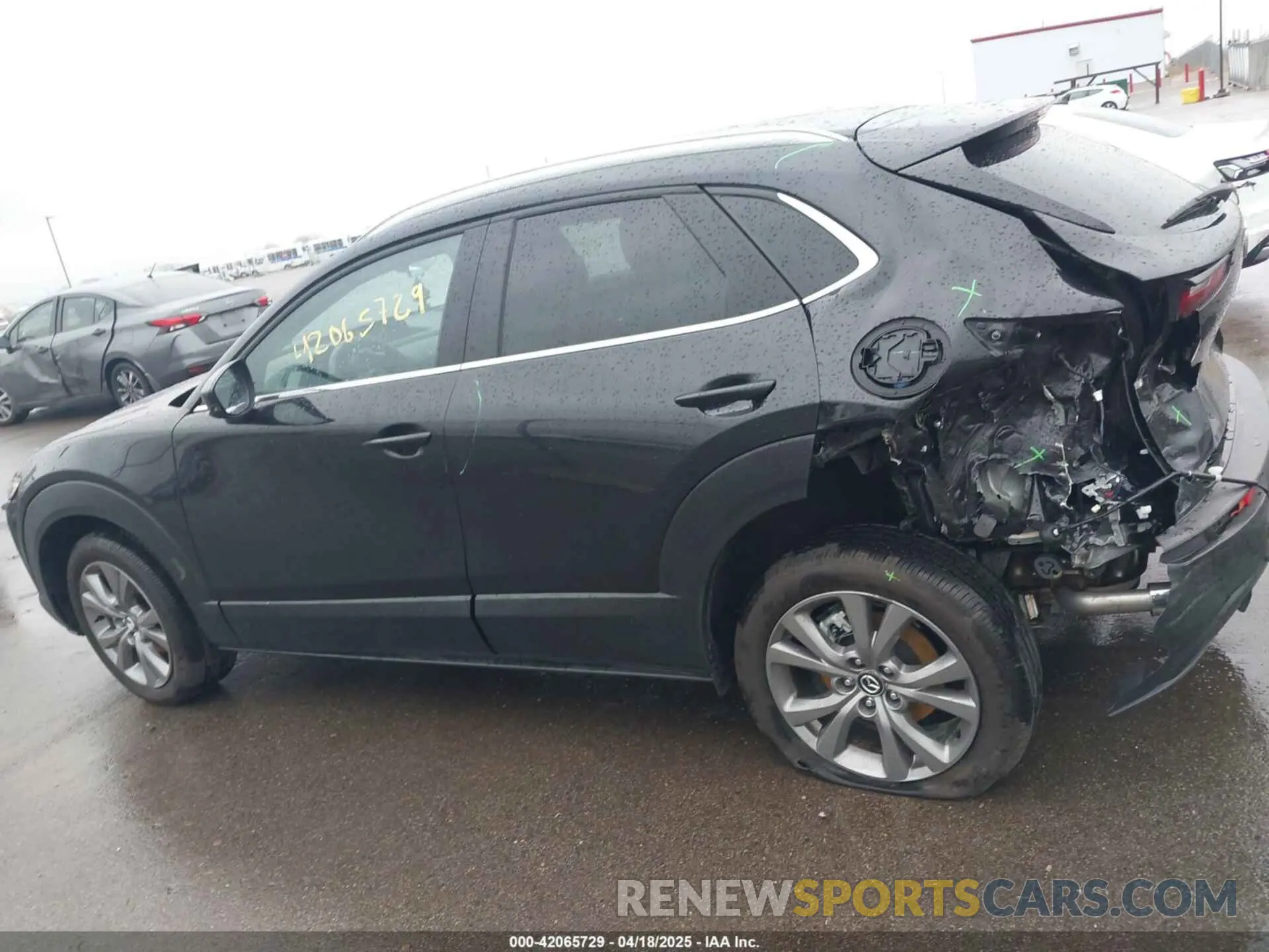 14 Photograph of a damaged car 3MVDMBCM9SM783429 MAZDA CX-30 2025