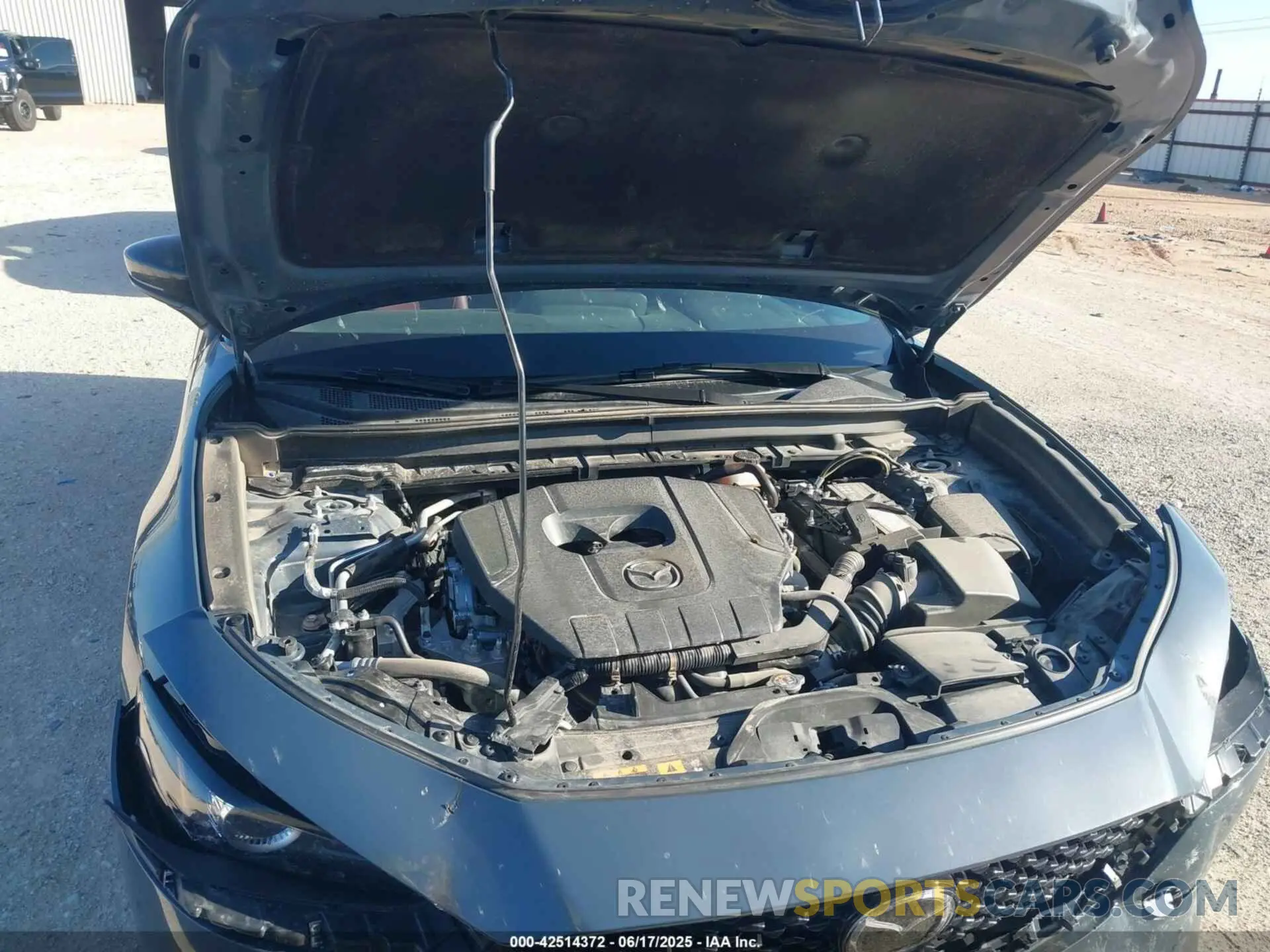 10 Photograph of a damaged car 3MVDMBCMXSM790941 MAZDA CX-30 2025