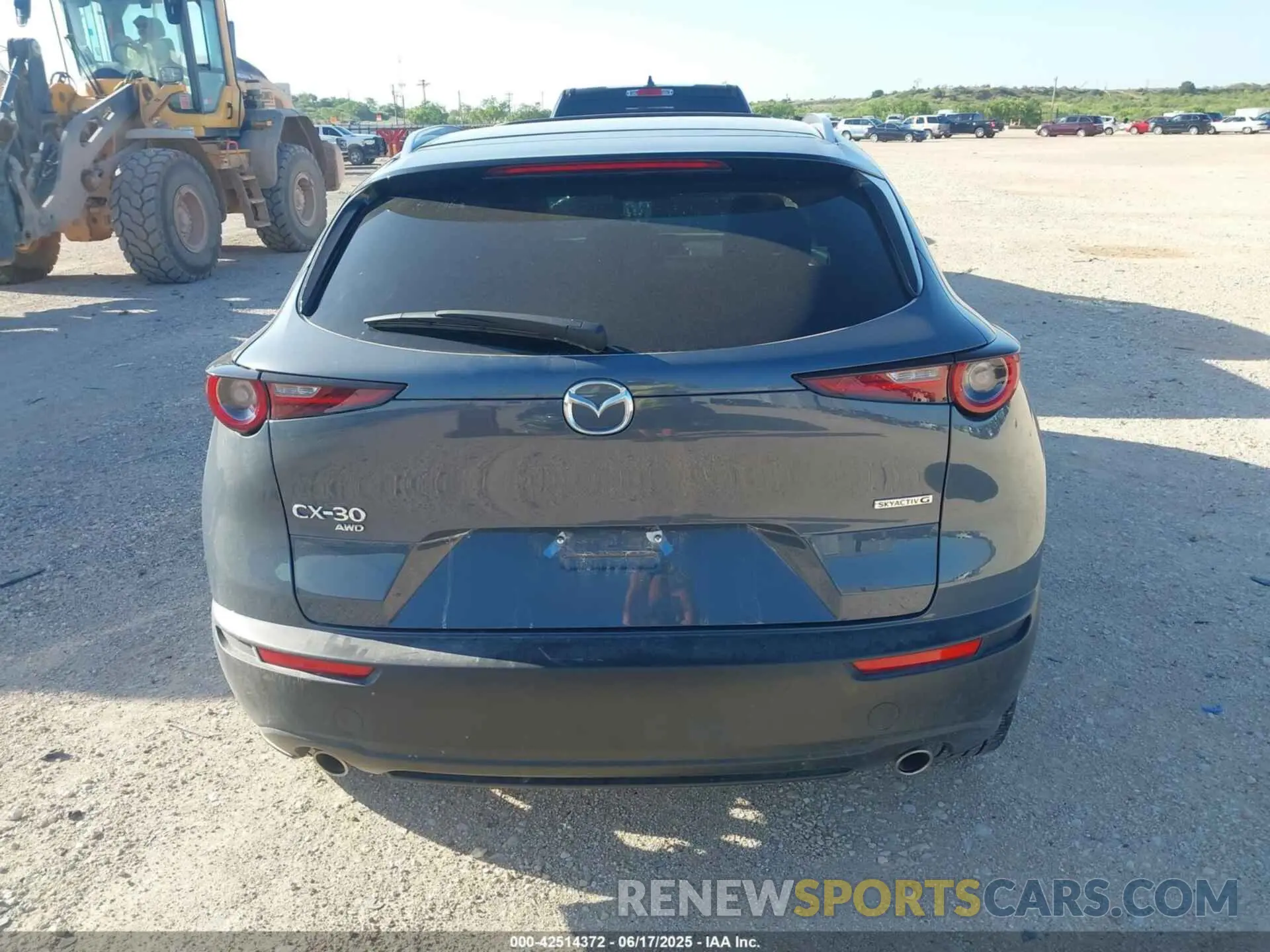 16 Photograph of a damaged car 3MVDMBCMXSM790941 MAZDA CX-30 2025