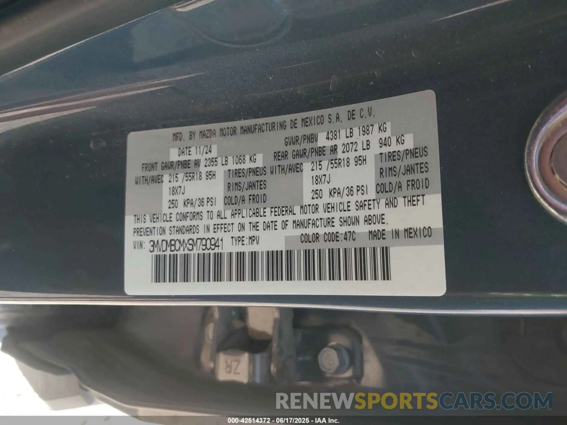 9 Photograph of a damaged car 3MVDMBCMXSM790941 MAZDA CX-30 2025