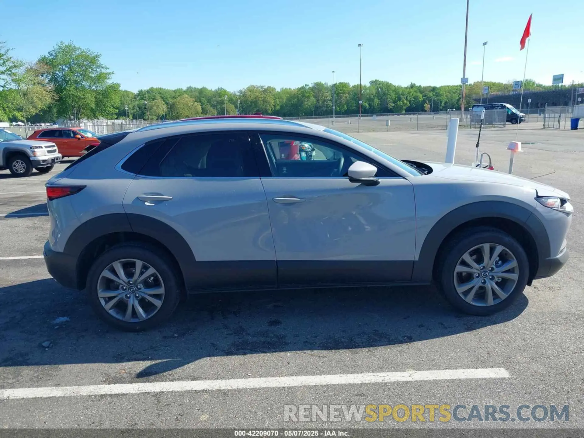 13 Photograph of a damaged car 3MVDMBDM2SM798045 MAZDA CX-30 2025