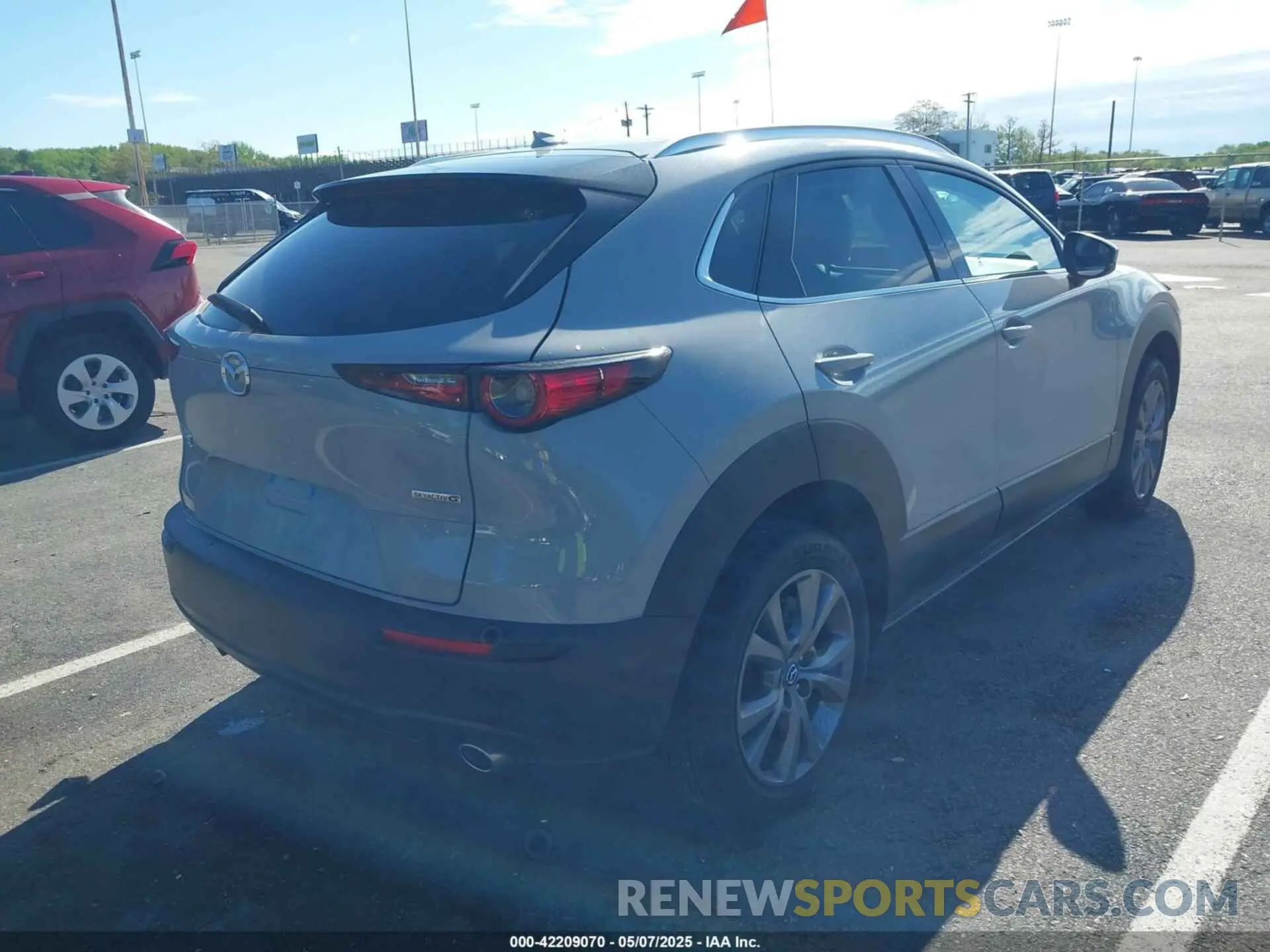 4 Photograph of a damaged car 3MVDMBDM2SM798045 MAZDA CX-30 2025