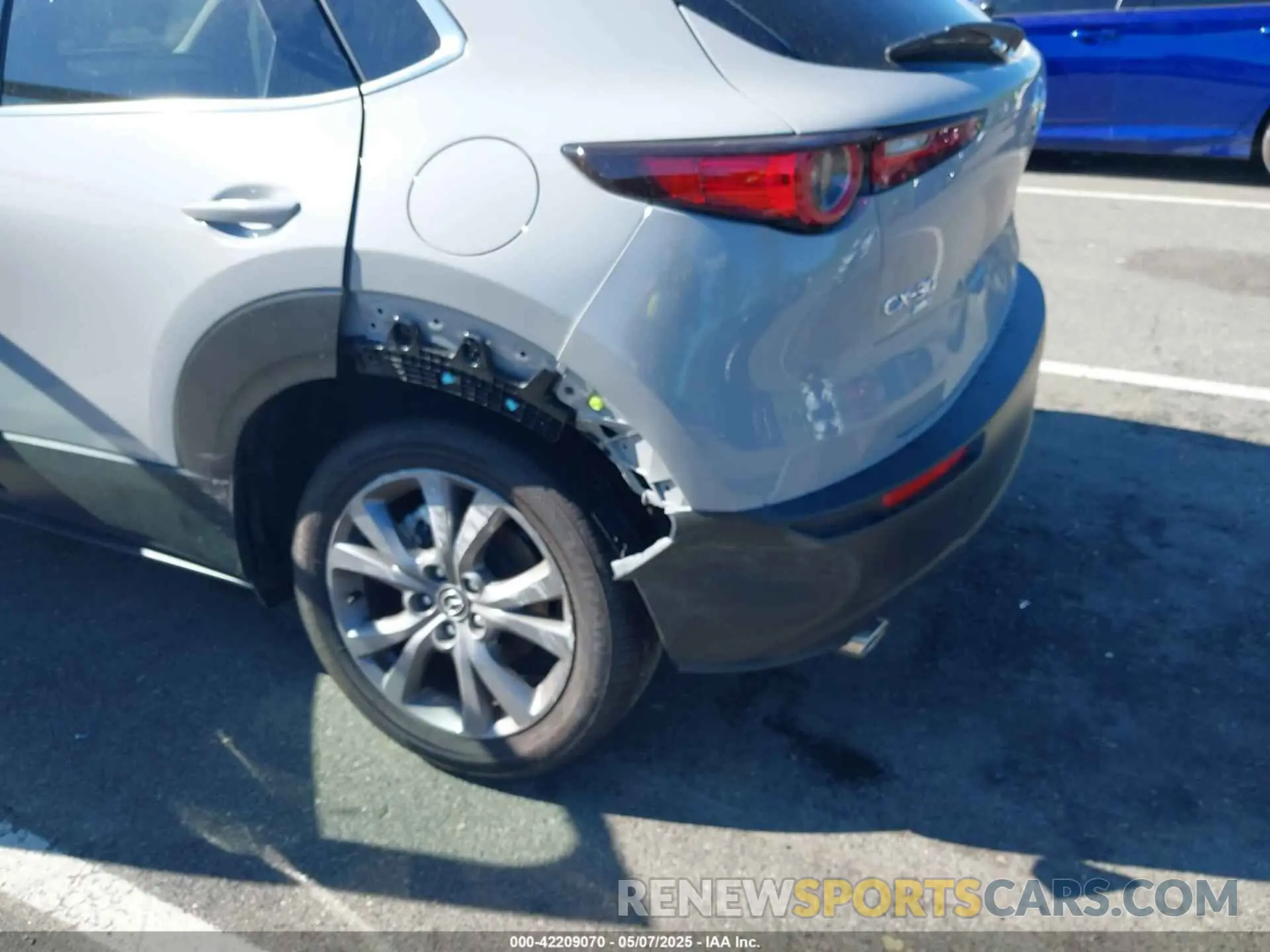 6 Photograph of a damaged car 3MVDMBDM2SM798045 MAZDA CX-30 2025