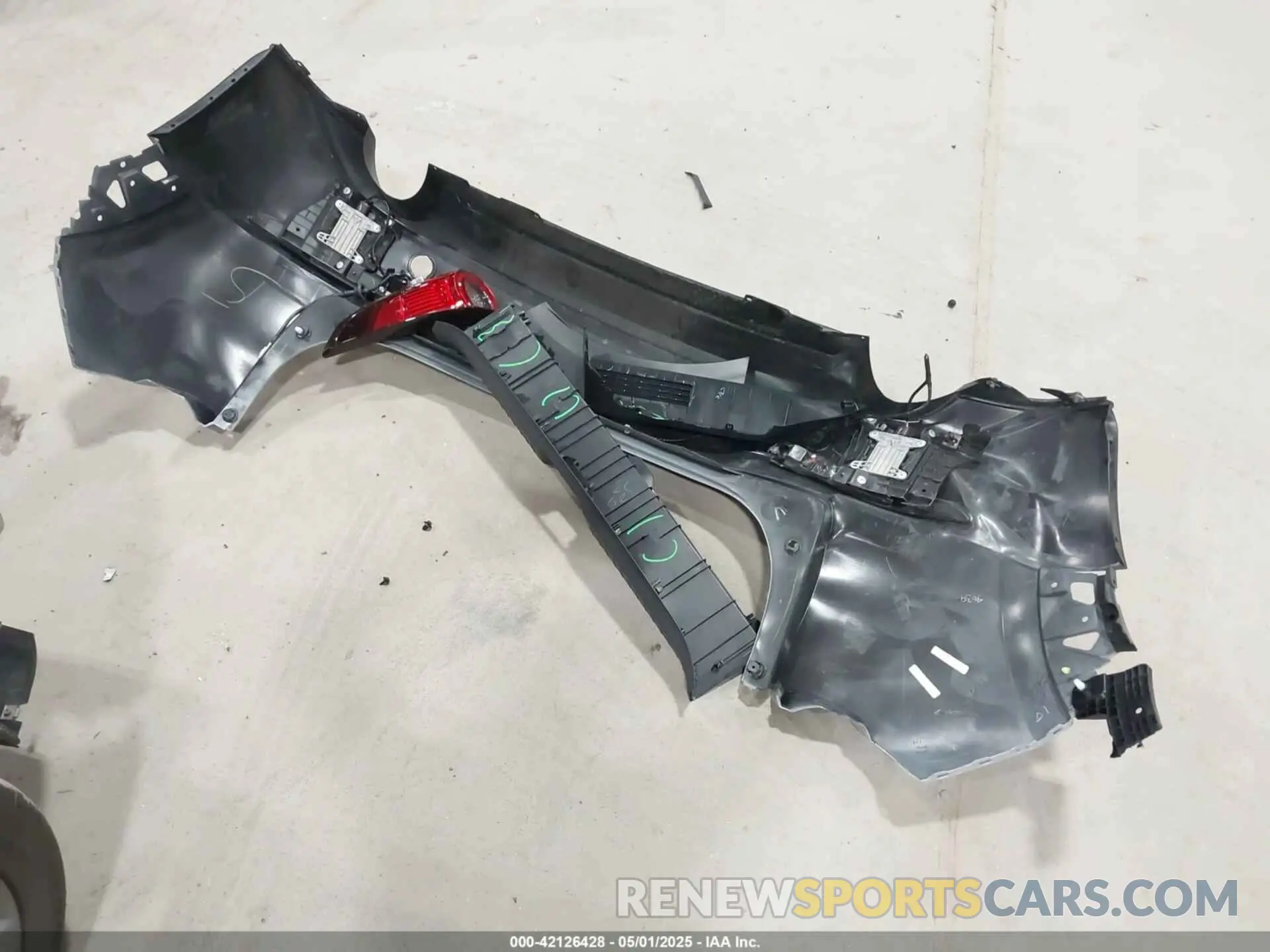 12 Photograph of a damaged car 3MVDMBDM5SM788786 MAZDA CX-30 2025