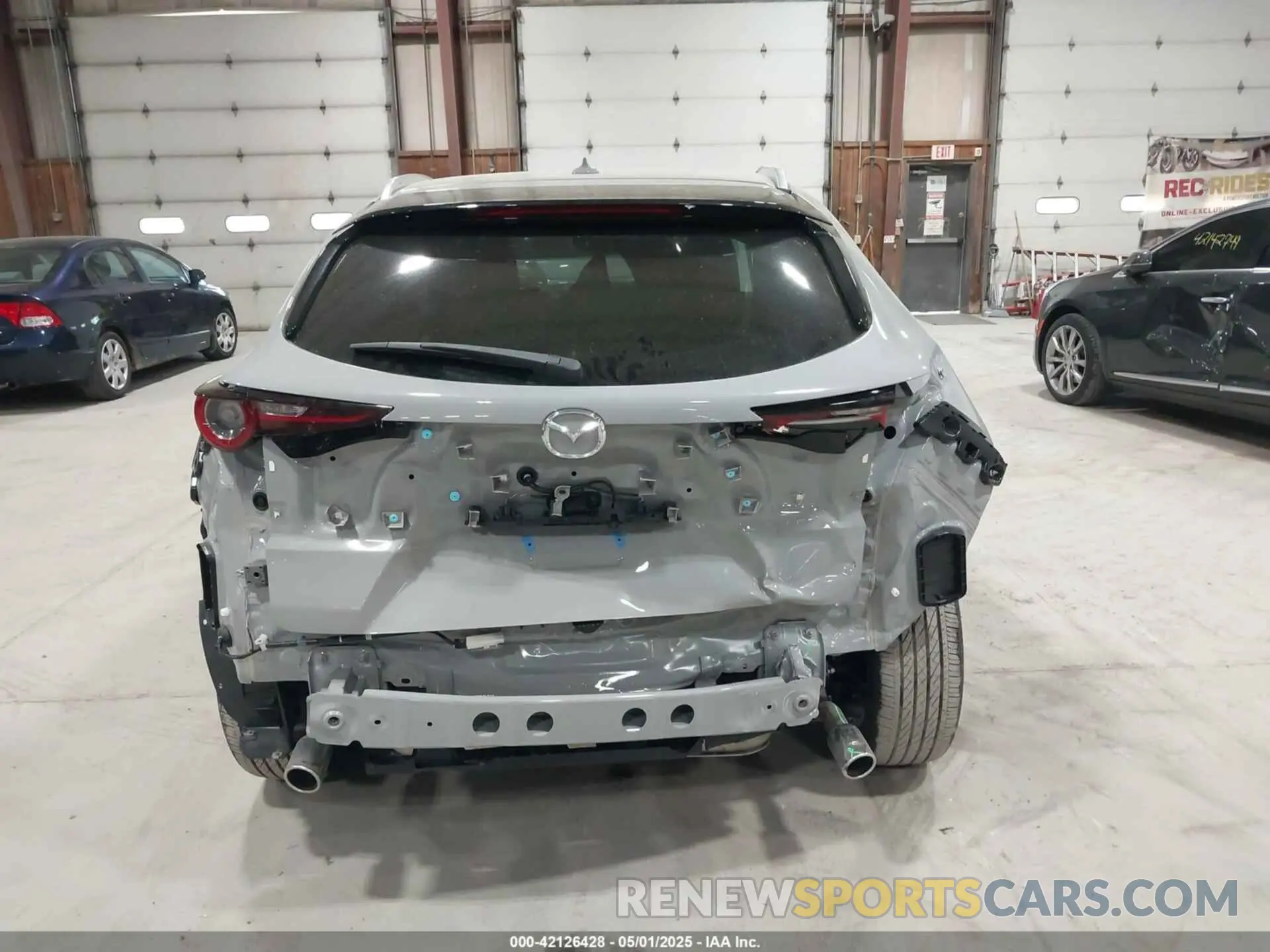 17 Photograph of a damaged car 3MVDMBDM5SM788786 MAZDA CX-30 2025