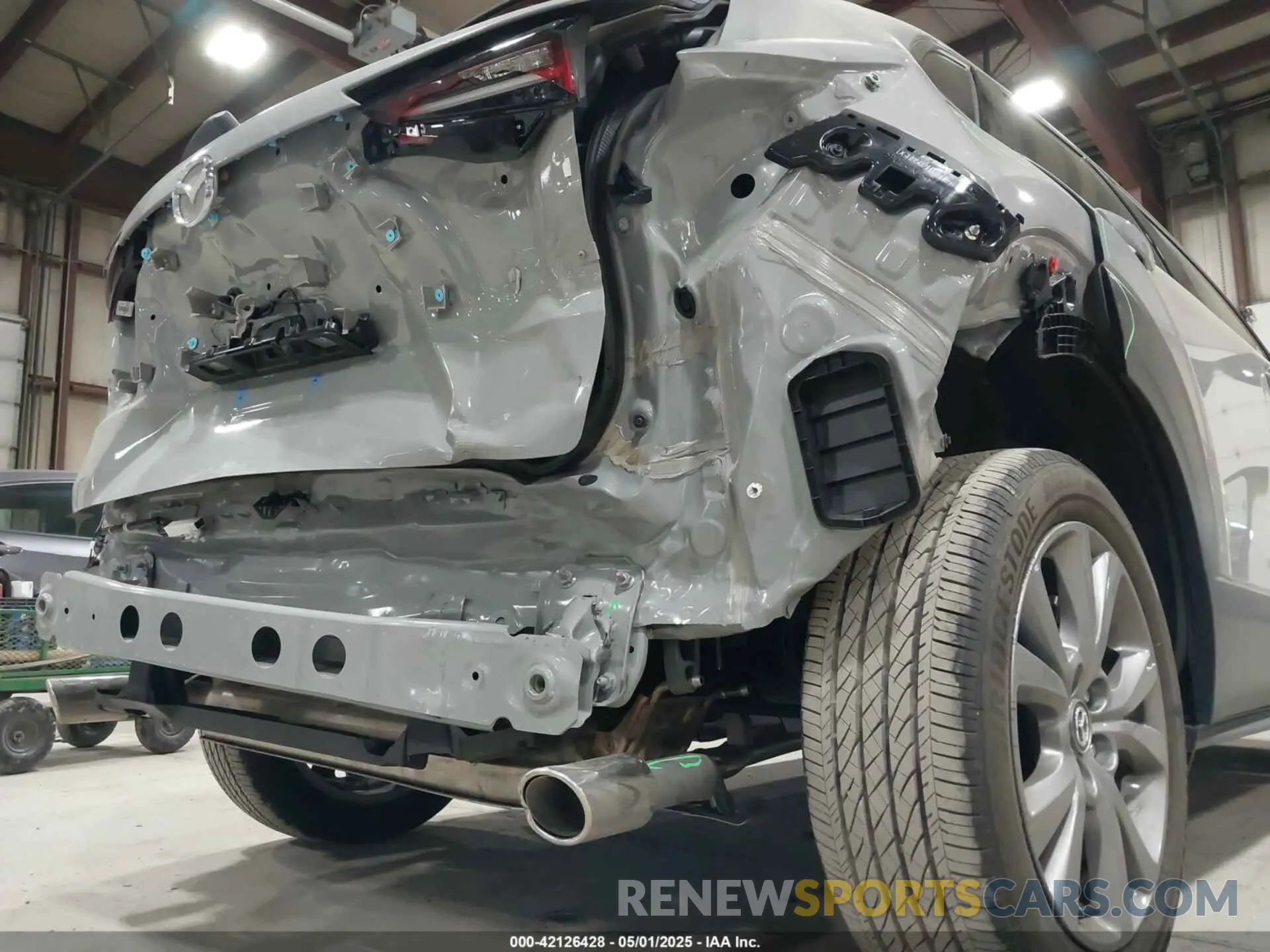 22 Photograph of a damaged car 3MVDMBDM5SM788786 MAZDA CX-30 2025