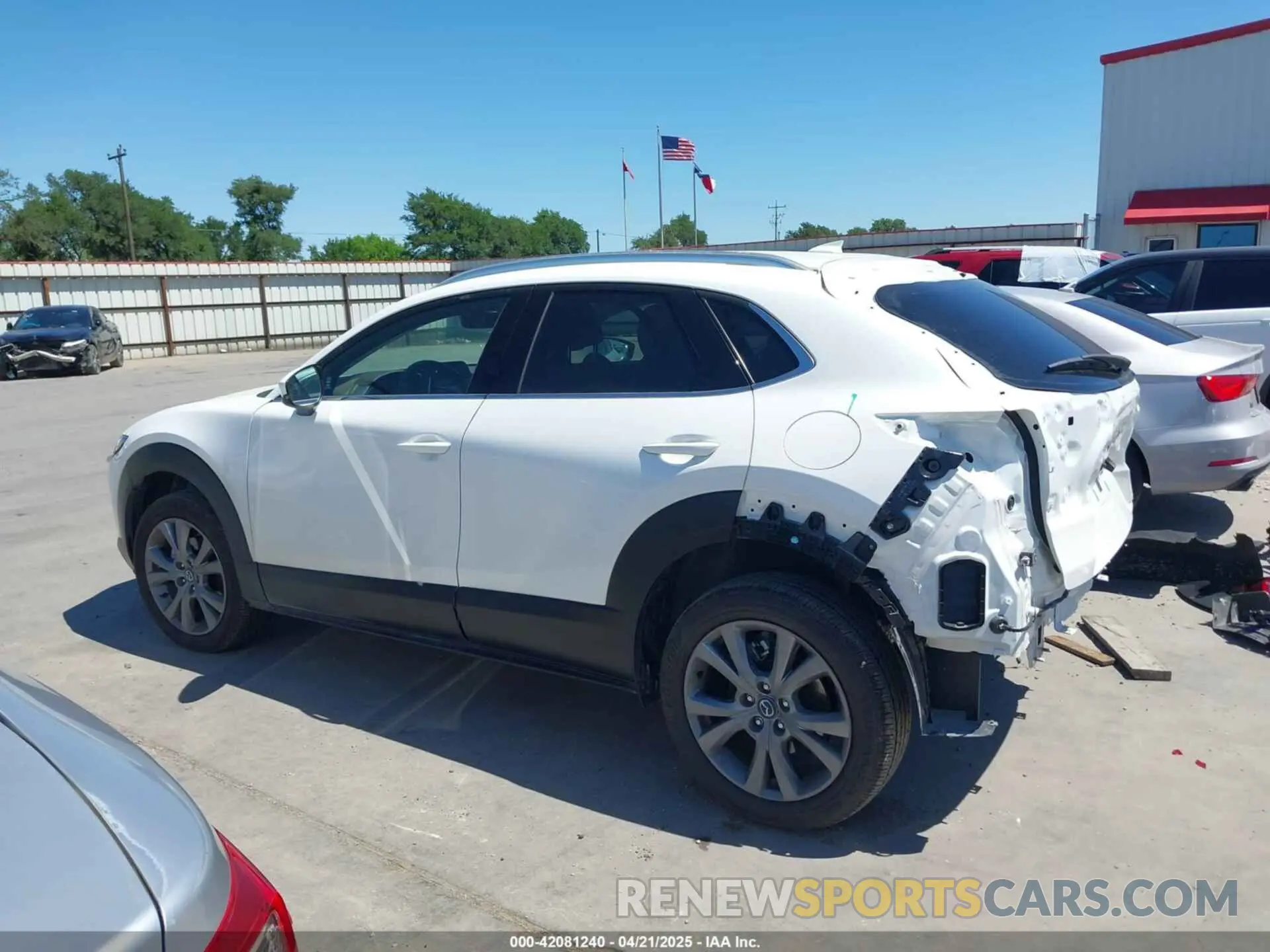 15 Photograph of a damaged car 3MVDMBDM9SM788547 MAZDA CX-30 2025