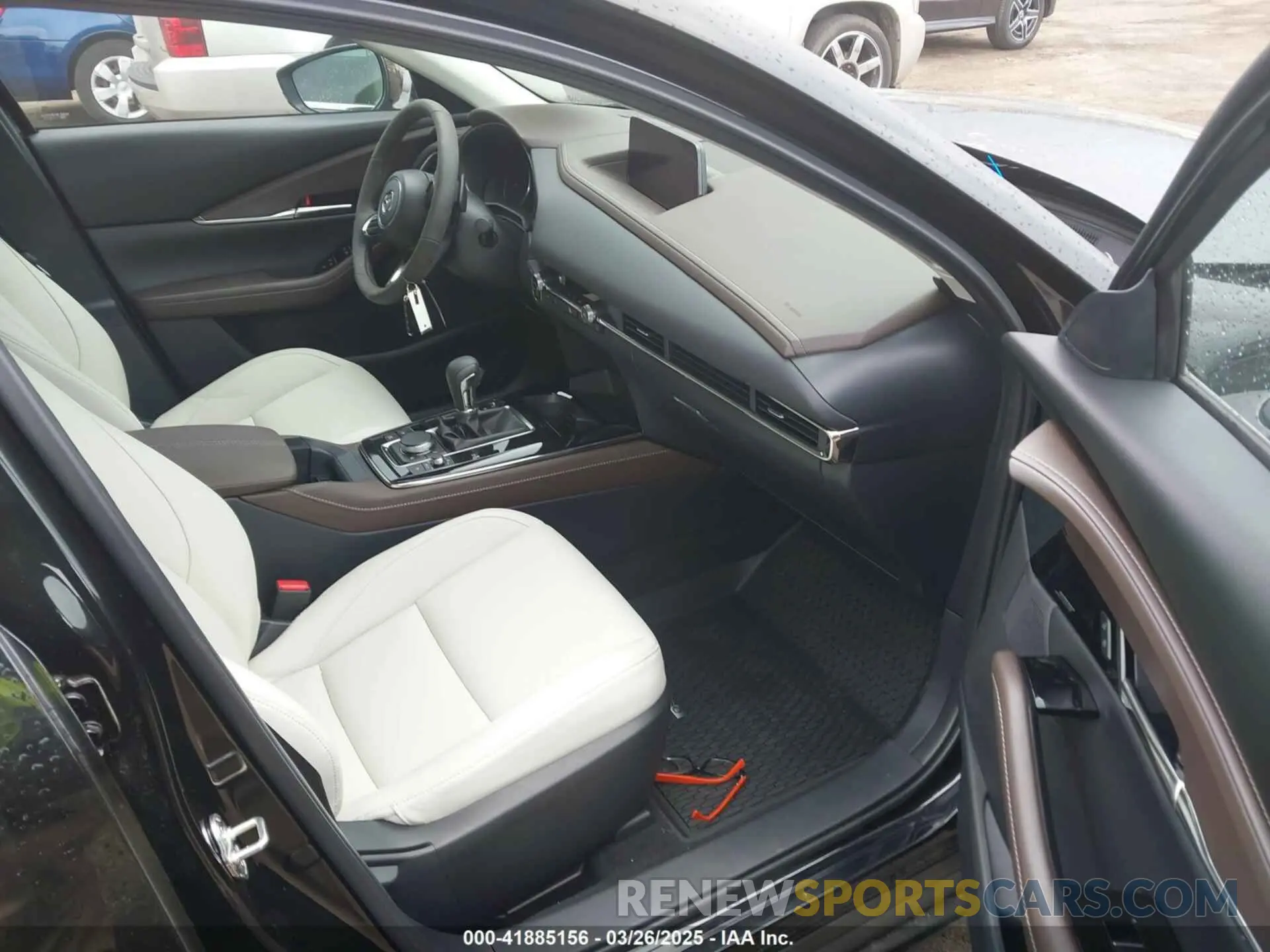 5 Photograph of a damaged car 3MVDMBEY7SM756553 MAZDA CX-30 2025