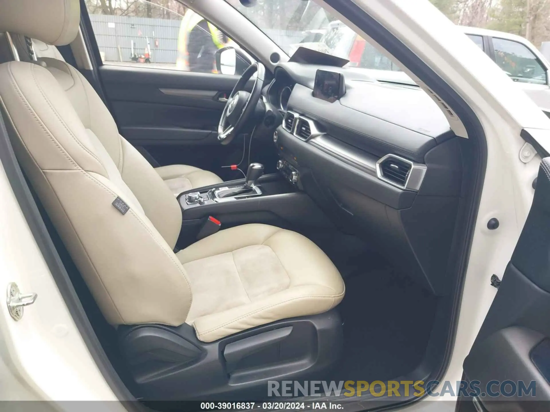 5 Photograph of a damaged car JM3KFBCM5J0331523 MAZDA CX-5 2018