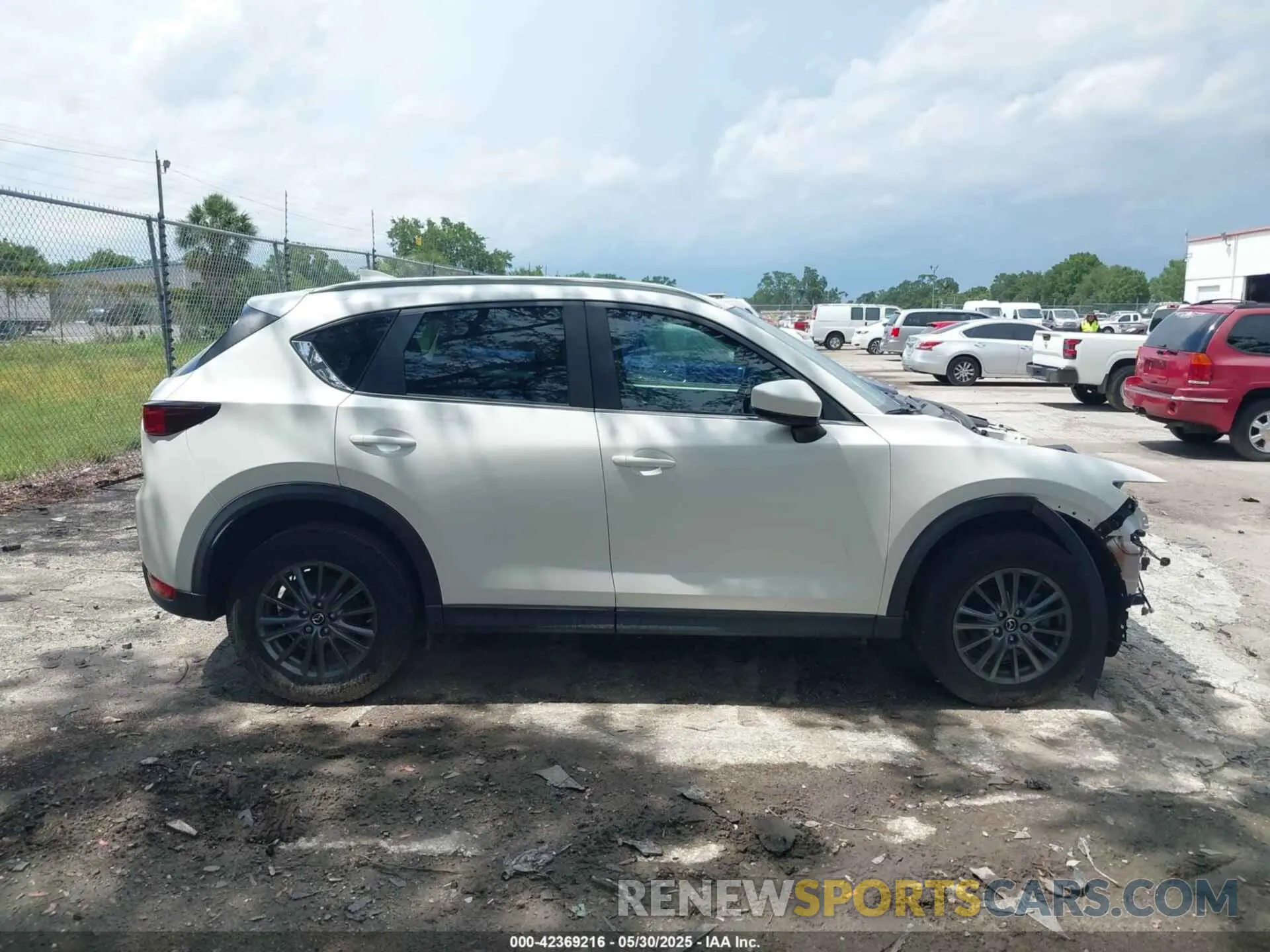 14 Photograph of a damaged car JM3KFABM3K1615823 MAZDA CX-5 2019