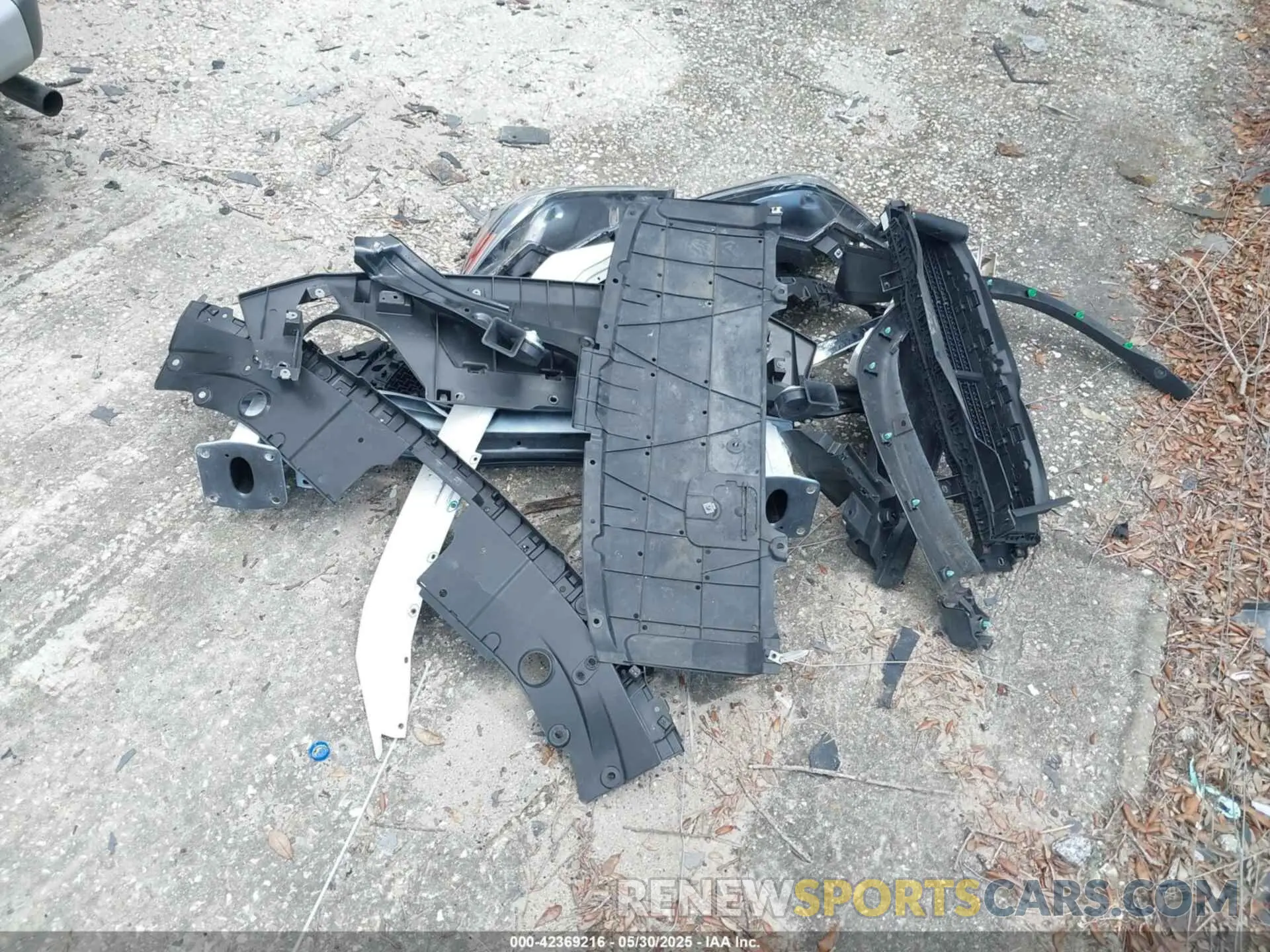18 Photograph of a damaged car JM3KFABM3K1615823 MAZDA CX-5 2019