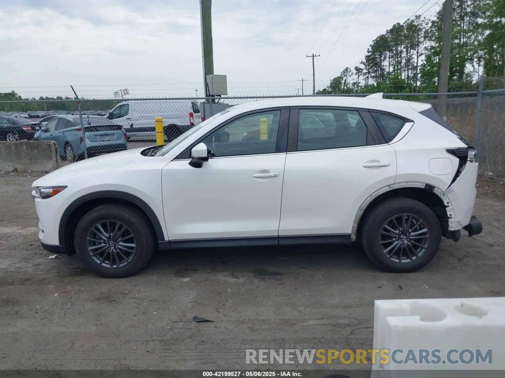 14 Photograph of a damaged car JM3KFABM4K0580263 MAZDA CX-5 2019